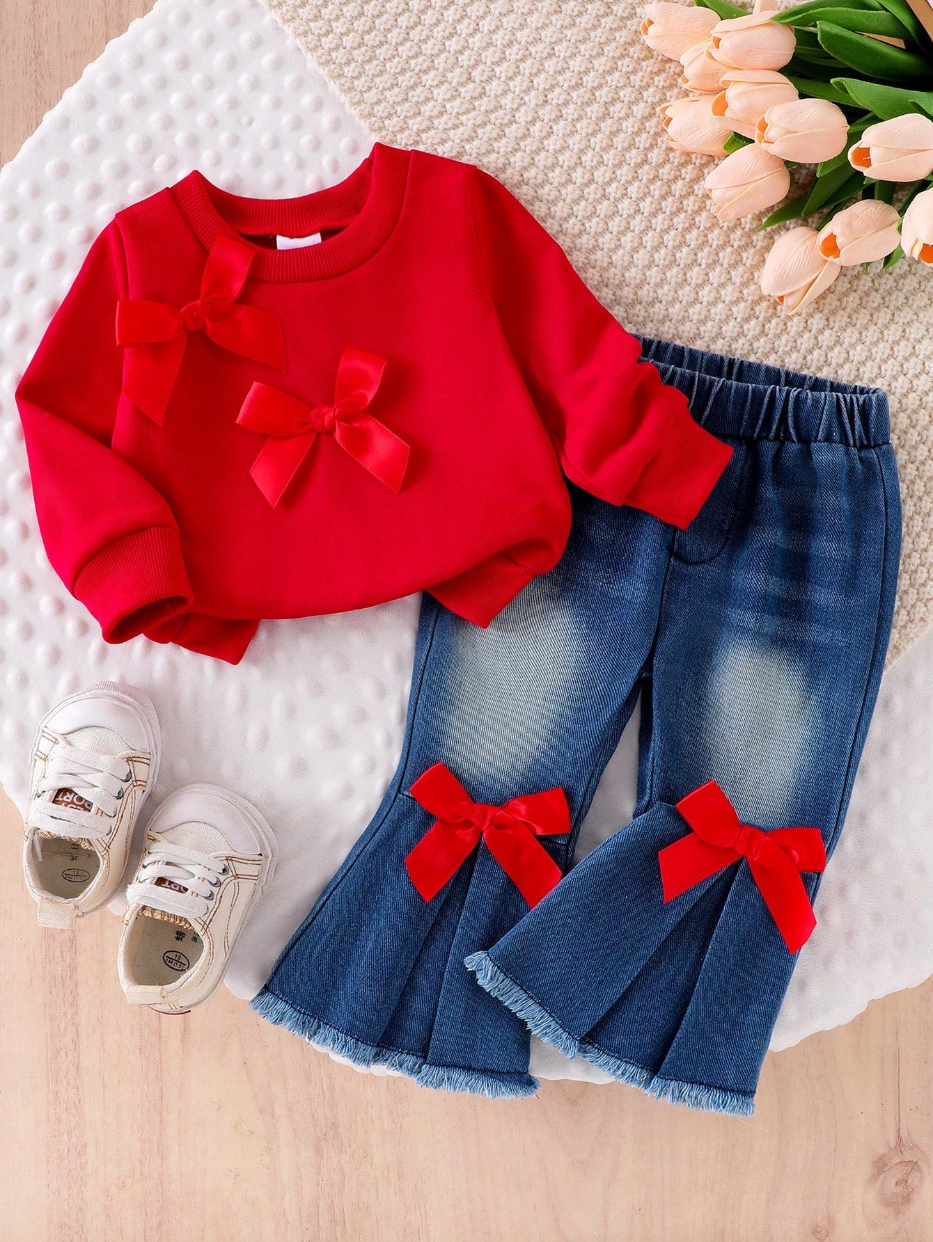 2pcs Baby Girl Fashion Casual Set: Crew Neck Long Sleeve Sweatshirt With 3D Bow Decor And Skinny Flare Leg Jeans Pants With 3D Bow Decor