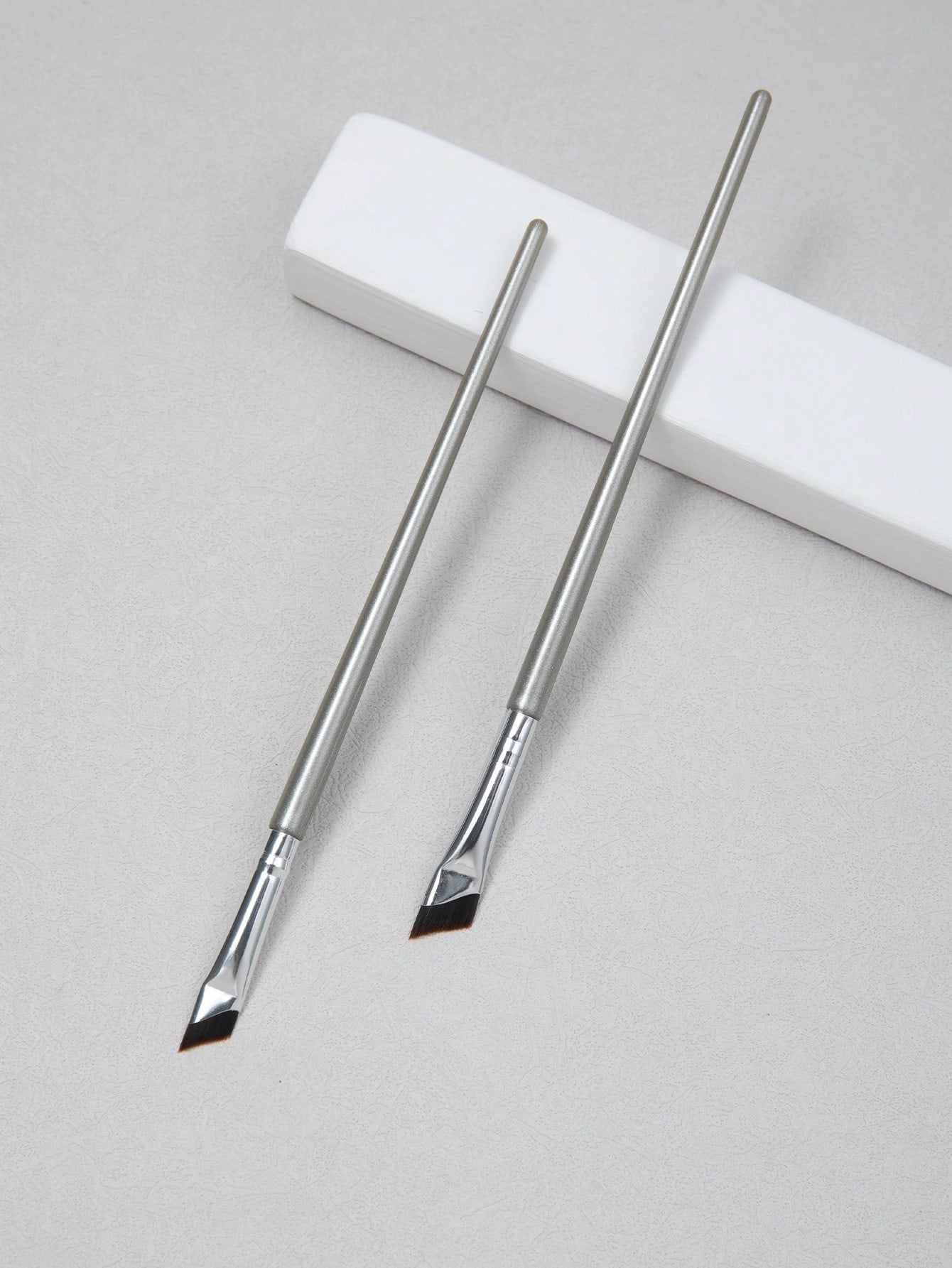 2Pcs Eyebrow Brush Eyeshadow Brush Cosmetic Brush Makeup Tools,Foundation Brush,Concealer Brush,Blush Brush,Contour Brush,Blush Brush,Bronzer Brush,Powder Brush,Foundation Brush,Blush Brush,Giveaways