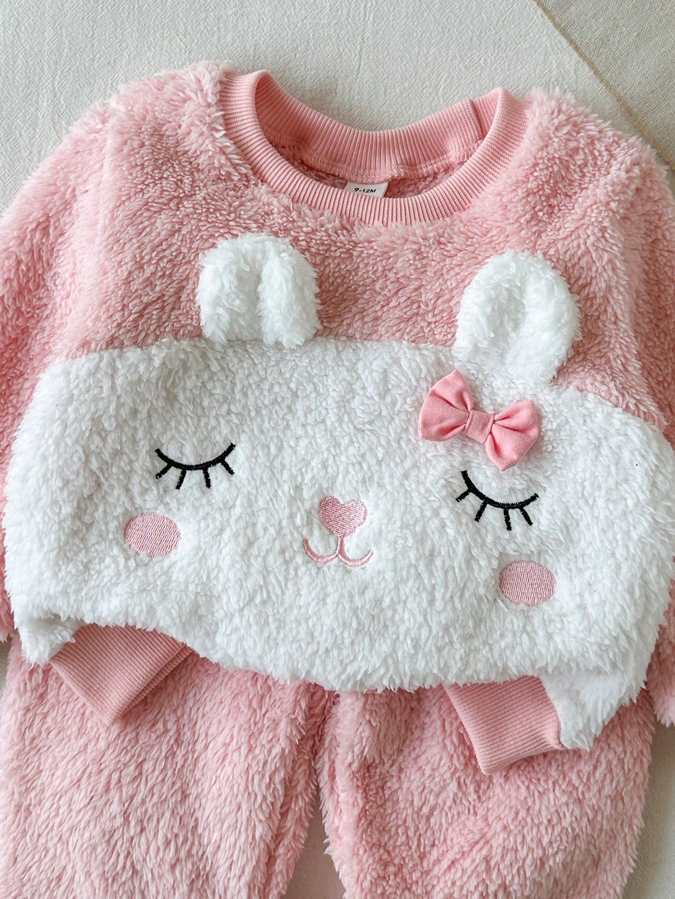 2pcs/Set Baby Girl Autumn/Winter New Plush Digital Fox Pattern Crew Neck Sweatshirt & Polka Dot Print Fitted Long Pants Cute Casual Commute Versatile Winter Outfit