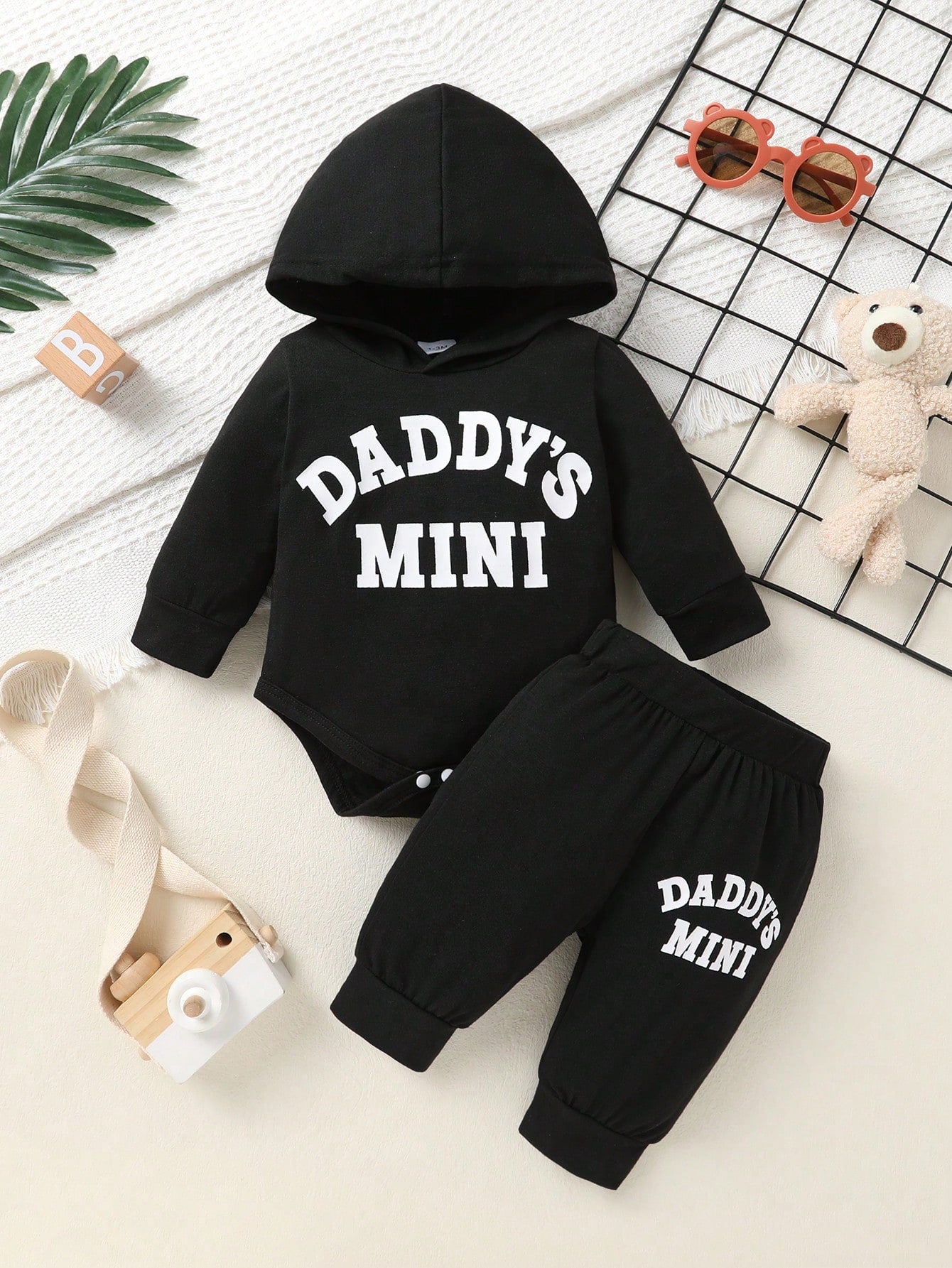 2pcs Set, Casual, Cute, Baby Boy Clothes, Infant Bodysuit, Baby Autumn/Winter Outfit, Soft & Comfortable, Letter Print Hoodie Top And Solid Letter Print Pants Set, Suitable For Daily, Vacation, Party