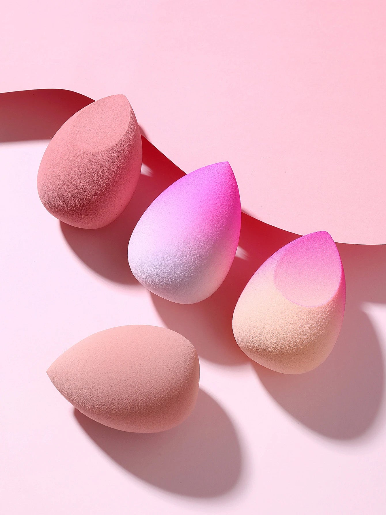 4pcs Egg-Shaped Makeup Sponge Set, Wet & Dry Use, Suitable For Foundation, Concealer, Loose Powder, Portable Bedroom Vanity Travel Essential, Women's Christmas Holiday Gift, Affordable Makeup Accessor