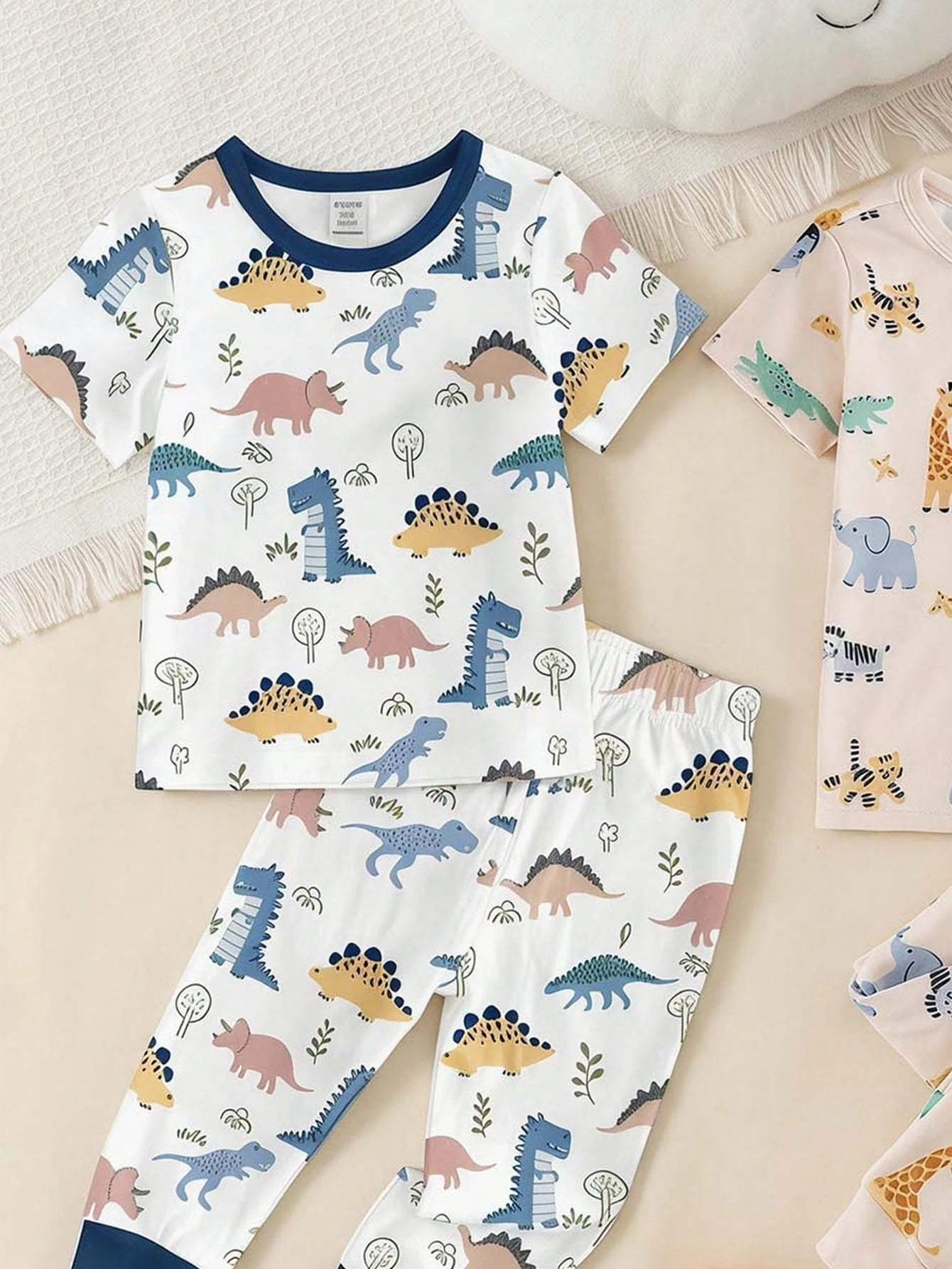 6 Sets, Get 2 Sets Random Baby Boy Casual Simple Slim Fit Round Neck Comfortable Short Sleeve Long Pants Home Wear Multi-Piece Set Suitable For Spring And Summer, Snug Fit, Tight Fit, Classic Cute Han