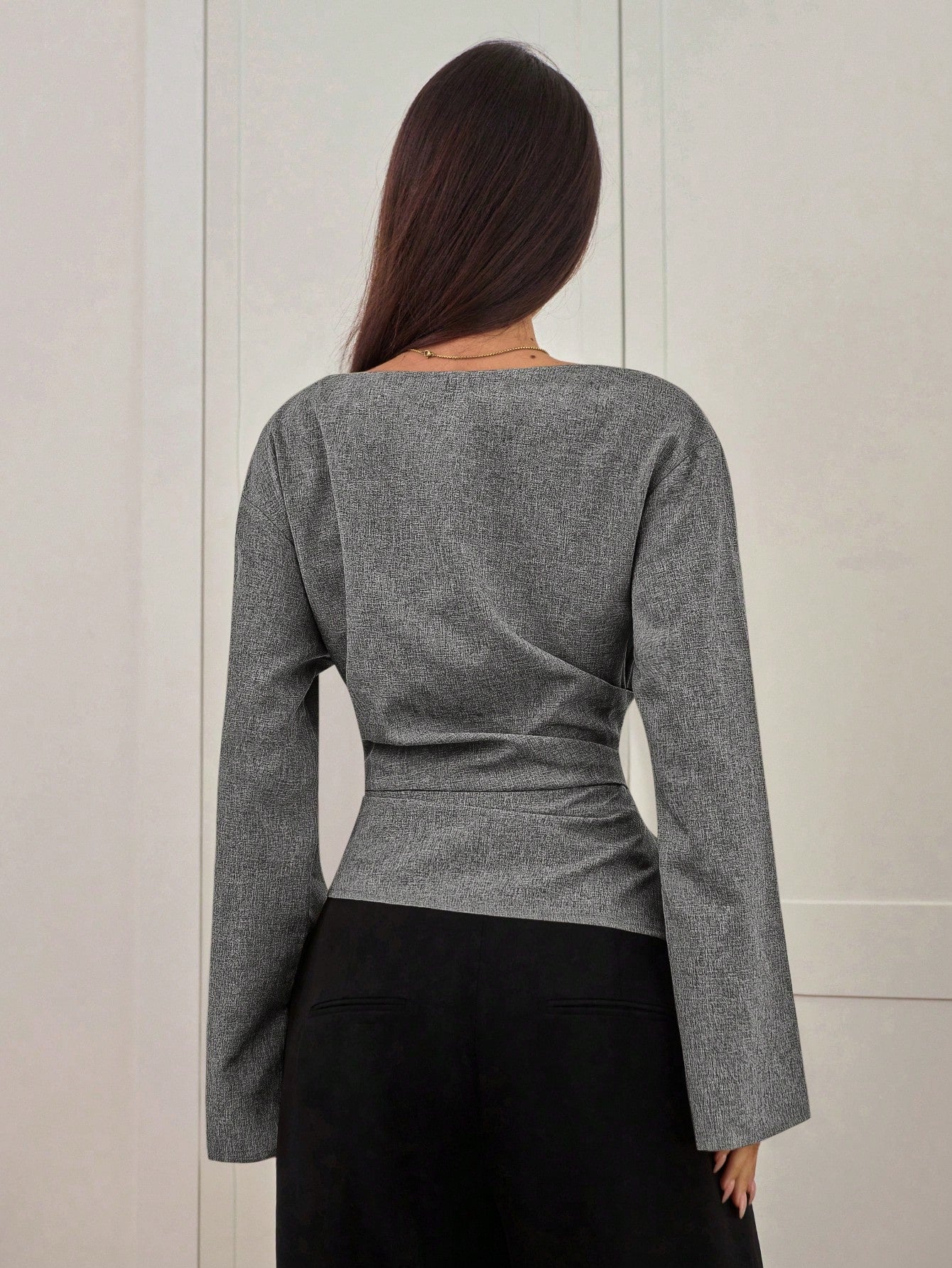 Aloruh Women's Autumn/Winter New Stylish Commuter Waist Ruched Asymmetric Hem Long Flare Sleeve V-Neck Pullover Blouse