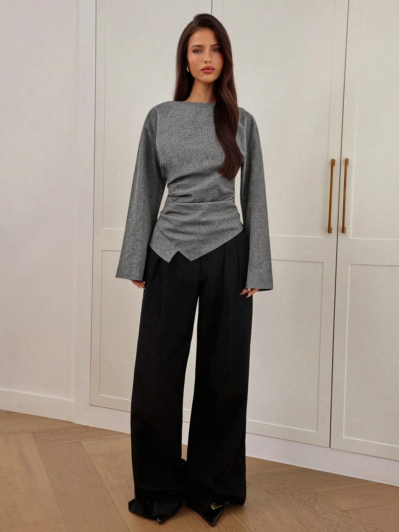 Aloruh Women's Autumn/Winter New Stylish Commuter Waist Ruched Asymmetric Hem Long Flare Sleeve V-Neck Pullover Blouse