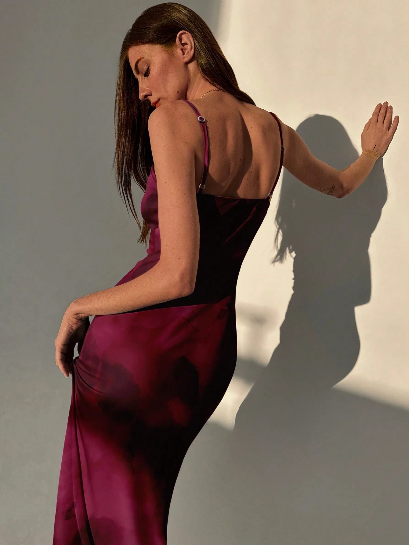 Aloruh Women's Elegant Sexy Burgundy Textured Full Print Dress Night Out Date Night Autumn