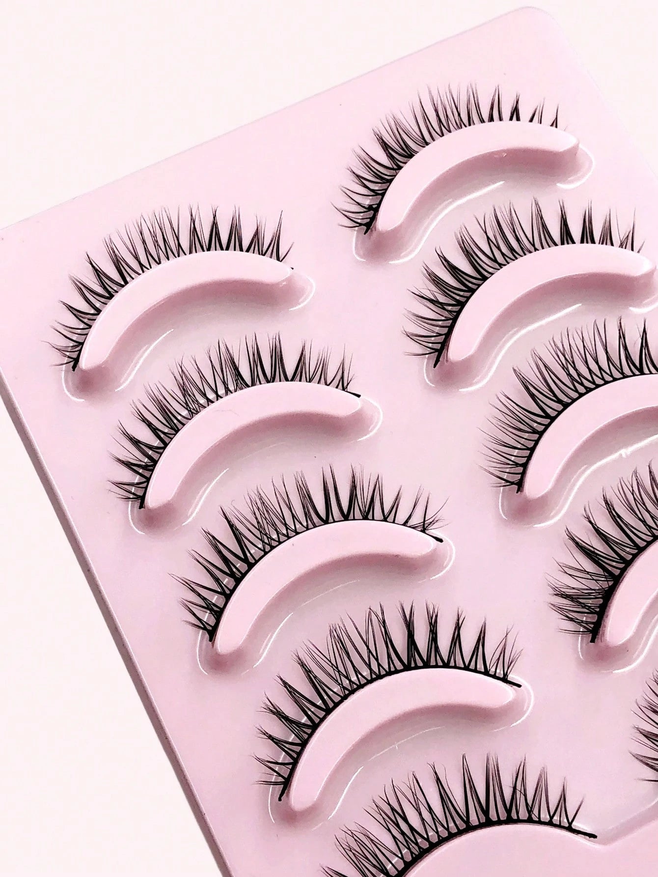 Asiteo 5 Pairs Manga Lash Natural Lightweight Criss-Cross Fairy Soft Short 3D Full Strip False Eyelashes