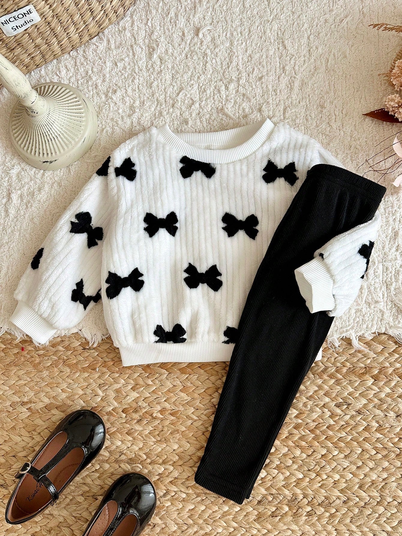 Baby Girl Black & White Jacquard Contrast Bow Soft Plush Pullover Sweatshirt Casual Sporty Versatile All-Match Base Layer Long Autumn Winter Pants Set