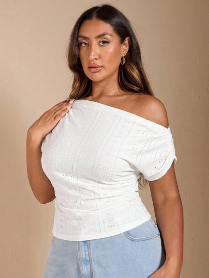 BAE Casual Romantic Lace Fabric Plus Size White Asymmetrical Shoulder T-Shirt Suitable For Spring And Summer