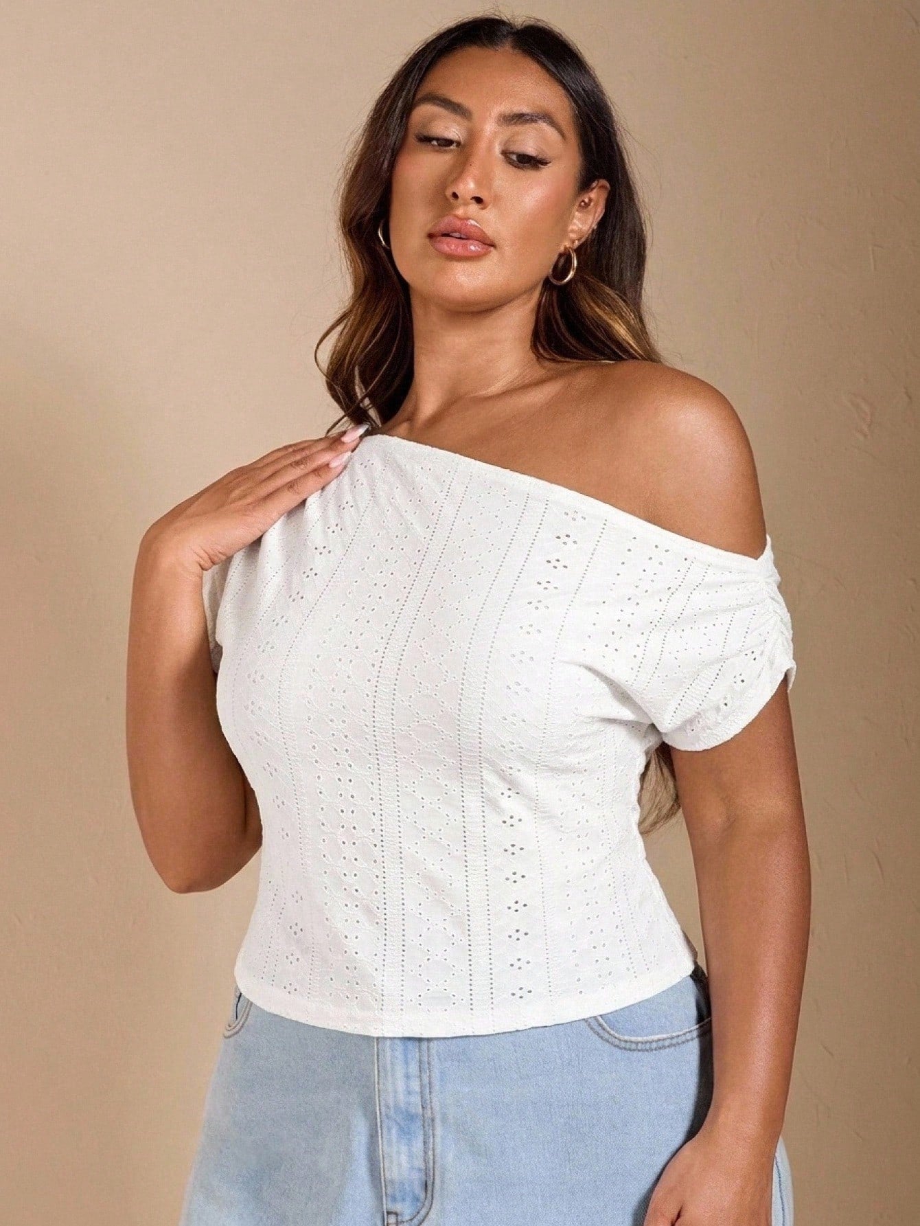 BAE Casual Romantic Lace Fabric Plus Size White Asymmetrical Shoulder T-Shirt Suitable For Spring And Summer