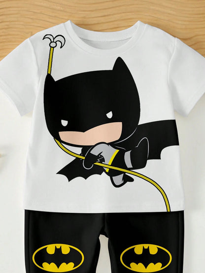 BATMAN X 2pcs/Set Baby Boy Black Summer Cute Beach Outfit,Casual Loose Short Sleeve T-Shirt And Pants Set,Graphic Cartoon Print,Comfortable Spring Clothing