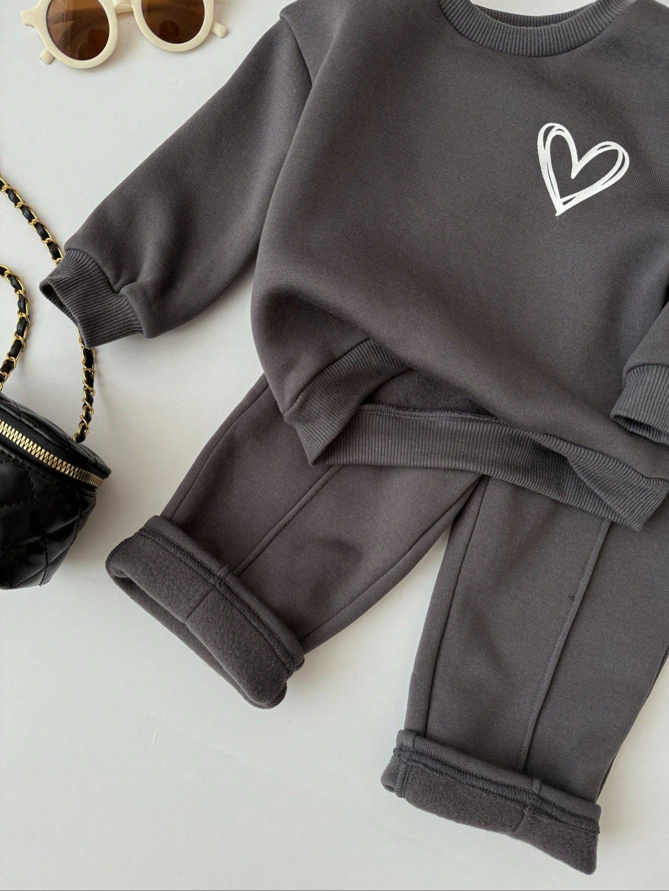 Bubblio Baby Girls Casual Heart Print Knit Solid Color Loose Drop Shoulder Long Sleeve Autumn Sweatshirt And Wide Leg Sweatpants Set