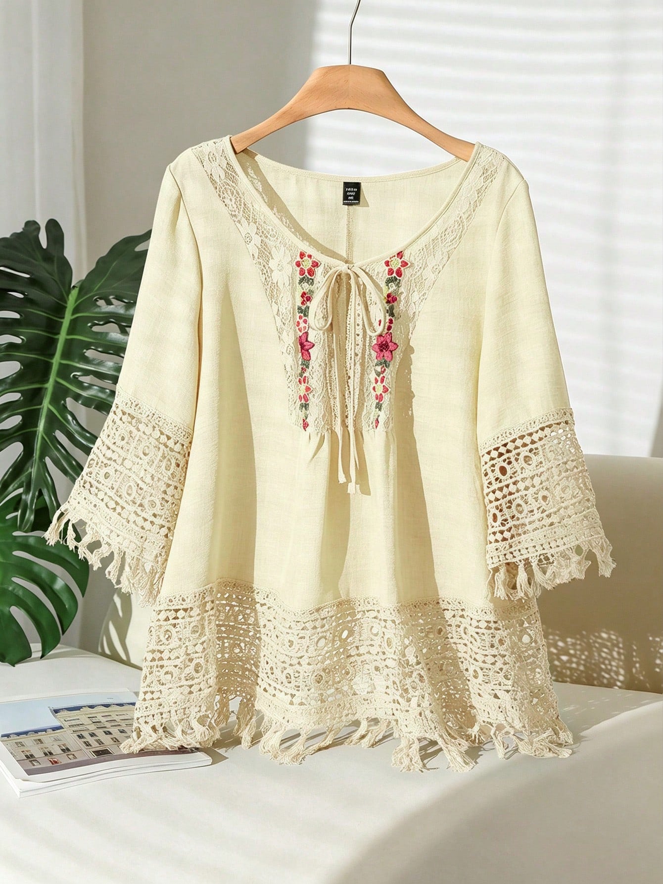 CosyJoli Plus Size Women Floral Print Contrast Lace Front Tie Casual Shirt,Slightly Sheer,Going Out Tops Spring To Summer Fall