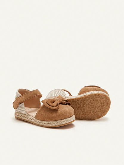 Cozy Pixies 1 Pair Summer Cute Toddler Girls Brown Bow All-Match Casual Fashion Versatile Hook And Loop Soft Bottom Closed Toe Infant Flat Sandals