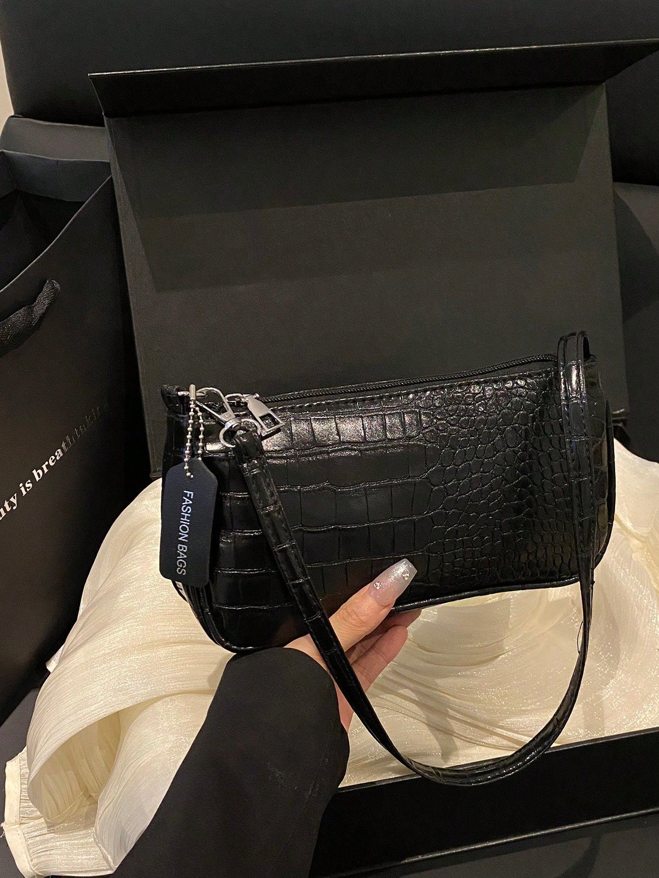 Crocodile Embossed Women's Handbags, Korean Style Ladies Underarm Tote Bags, New Fashion Shoulder Bags, Simple Commute Crescent Moon Bags, Old Money