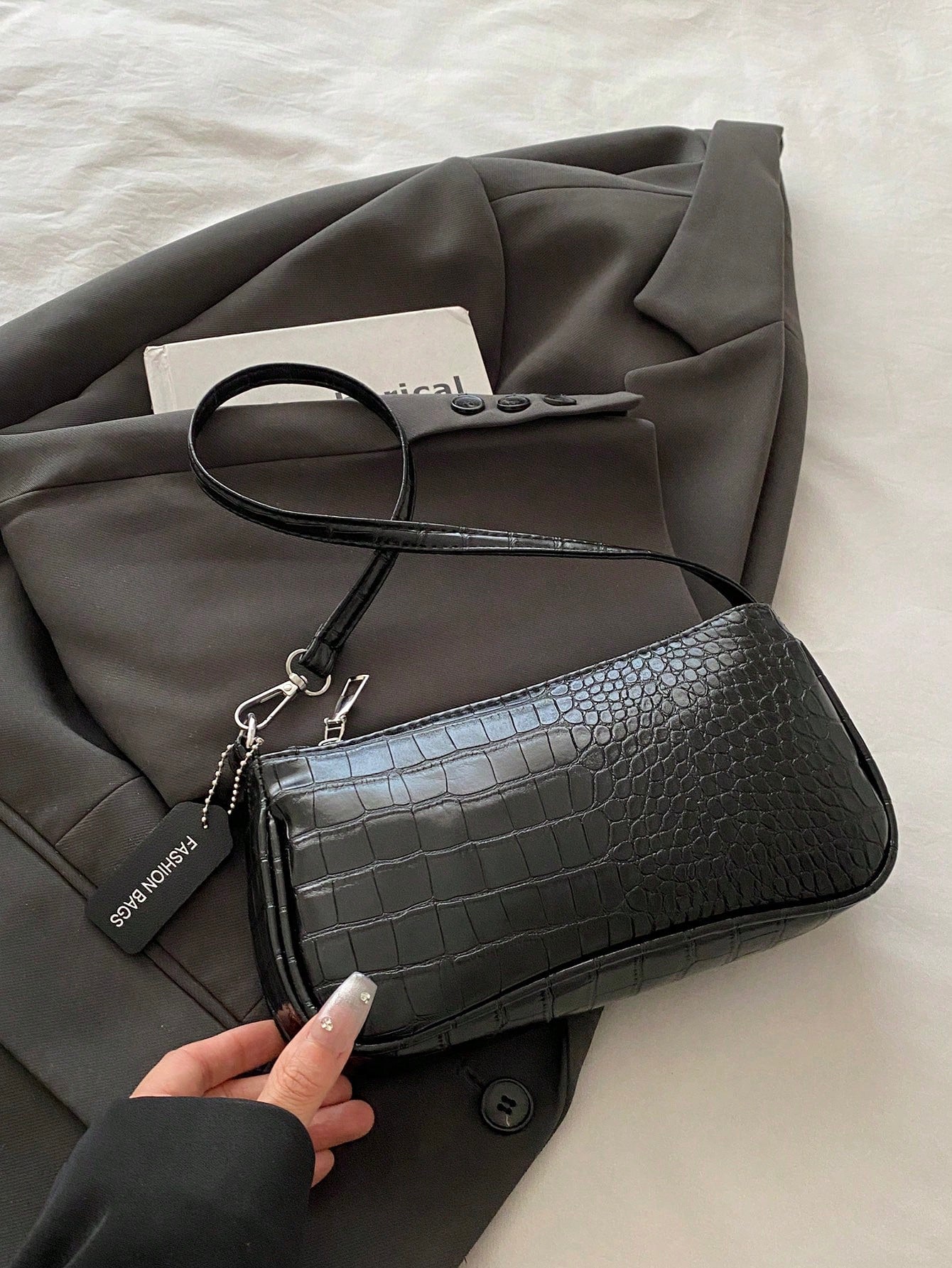 Crocodile Embossed Women's Handbags, Korean Style Ladies Underarm Tote Bags, New Fashion Shoulder Bags, Simple Commute Crescent Moon Bags, Old Money
