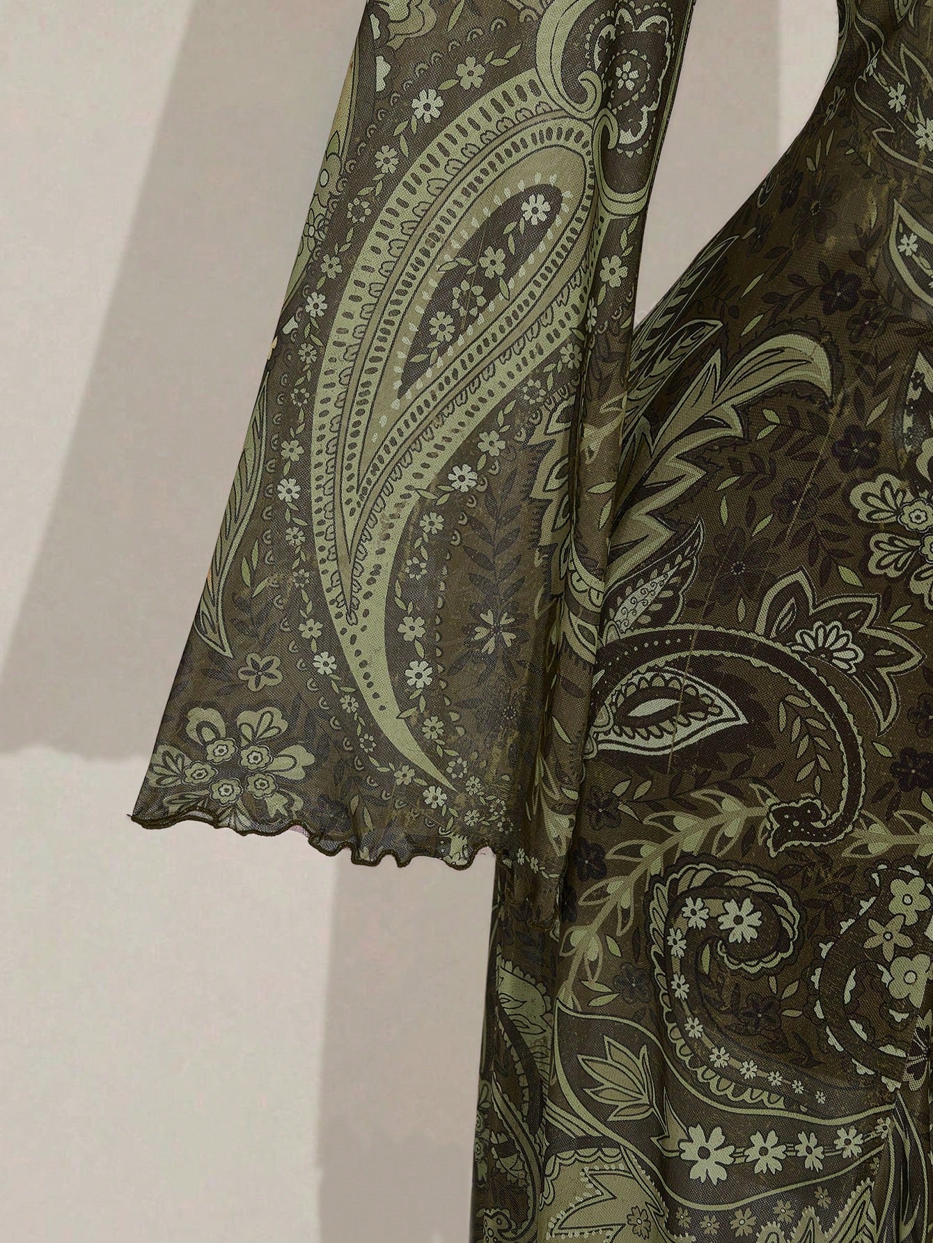 CURVE+ Plus Size Women's Summer Casual Boho Vacation Style Paisley Print Tie-Front Long Shirt Vacation Olive Green