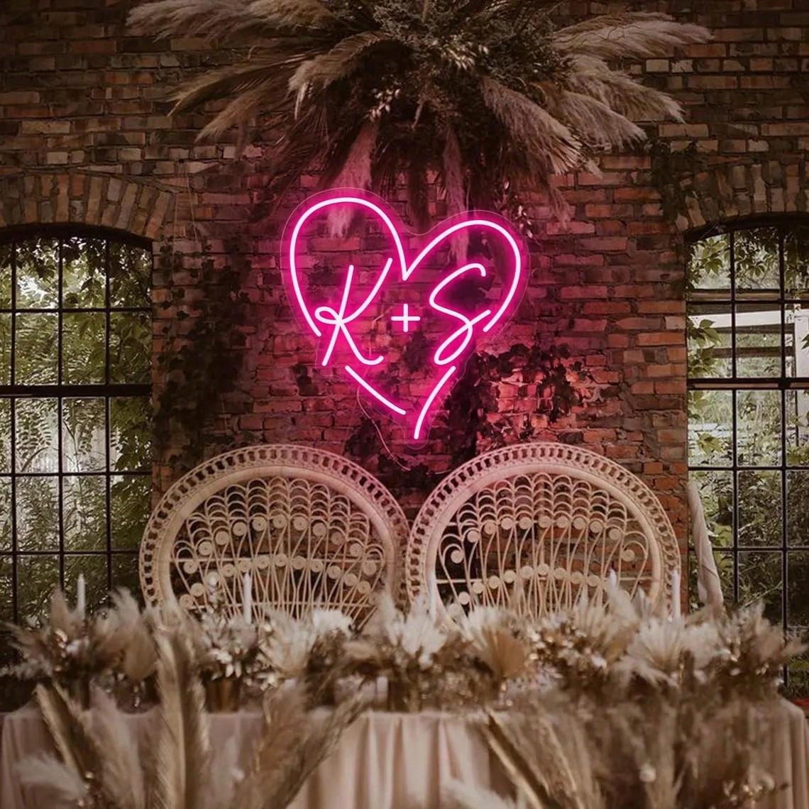 Customized LED Neon Lights- Personalized Wall & Bedroom Decor, USB Powered, Suitable For Weddings, Birthdays, Holidays And Parties./Customized Color Shaped Neon Love Sign- USB Powered LED Wall Decor