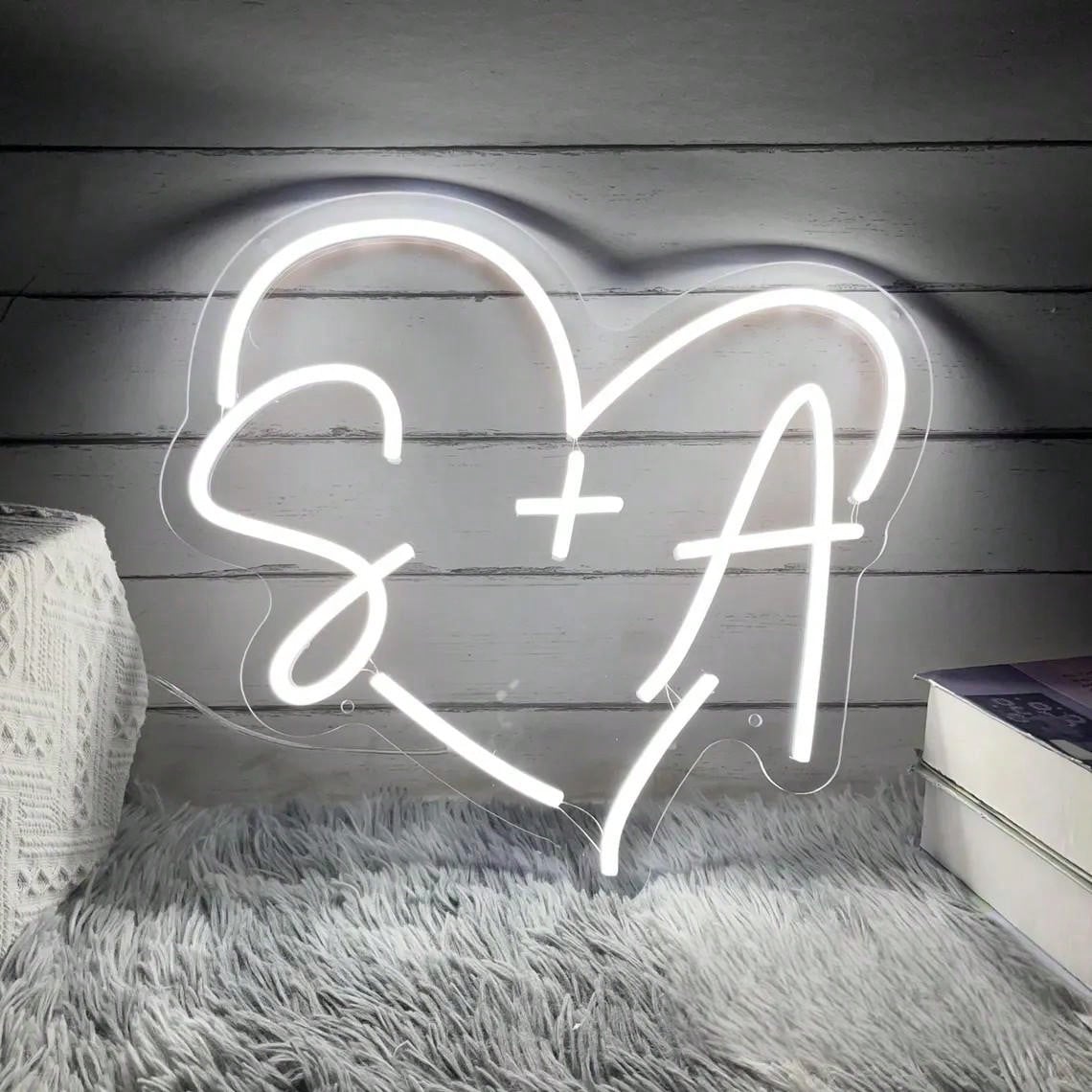 Customized LED Neon Lights- Personalized Wall & Bedroom Decor, USB Powered, Suitable For Weddings, Birthdays, Holidays And Parties./Customized Color Shaped Neon Love Sign- USB Powered LED Wall Decor