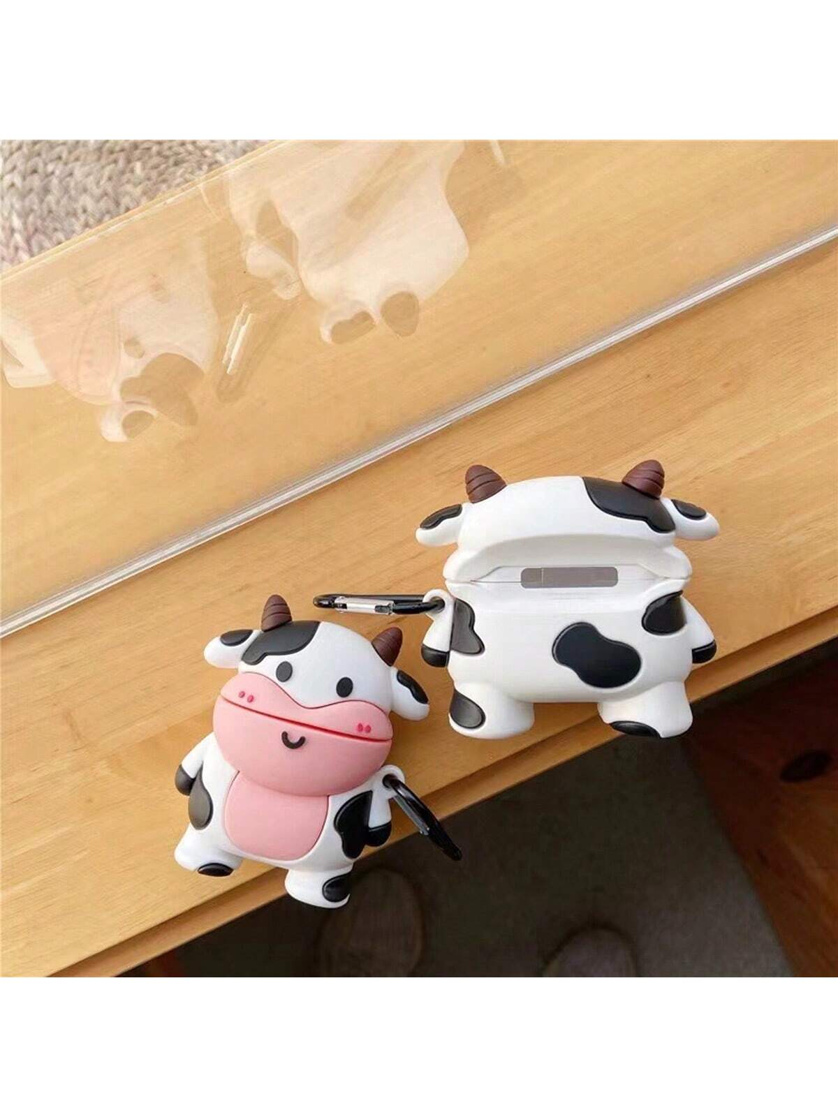 Cute Cow Pattern Silicone 1pc 3D Cartoon Cow Silicone Soft Case + Carabiner Earbud Case Protective Cover Compatible With Apple 1st/2nd/3rd/Pro/Pro 2nd Gen, Creative Design Birthday Gift Spring
