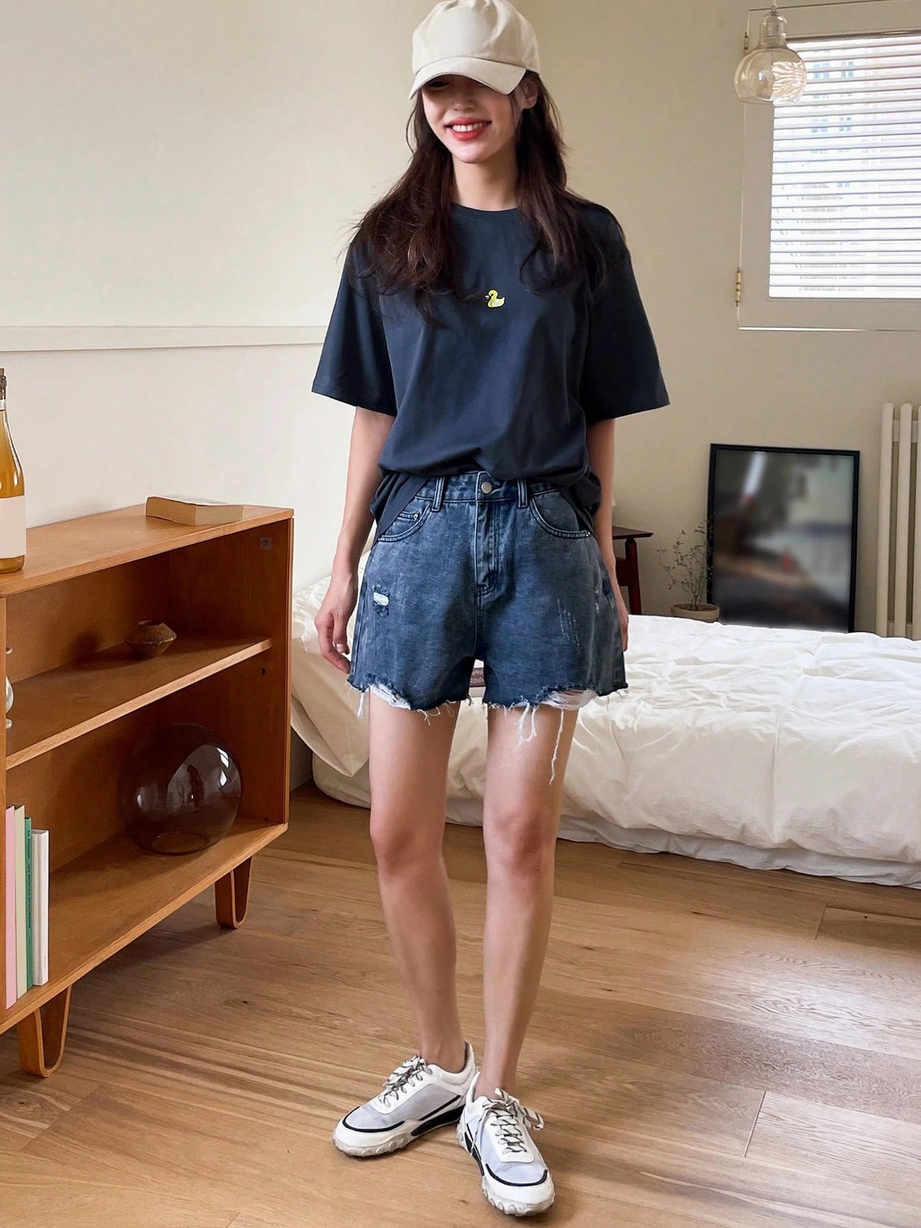 DAZY Duck Embroidery Drop Shoulder Tee Summer Oversized T-Shirt
