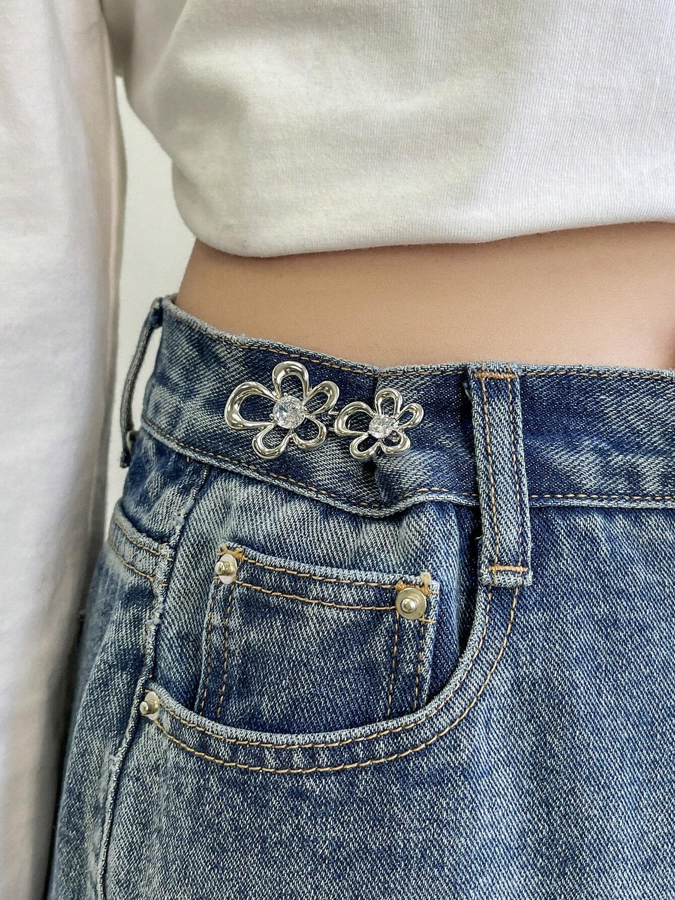 DAZY Fashionable Flower Design Button