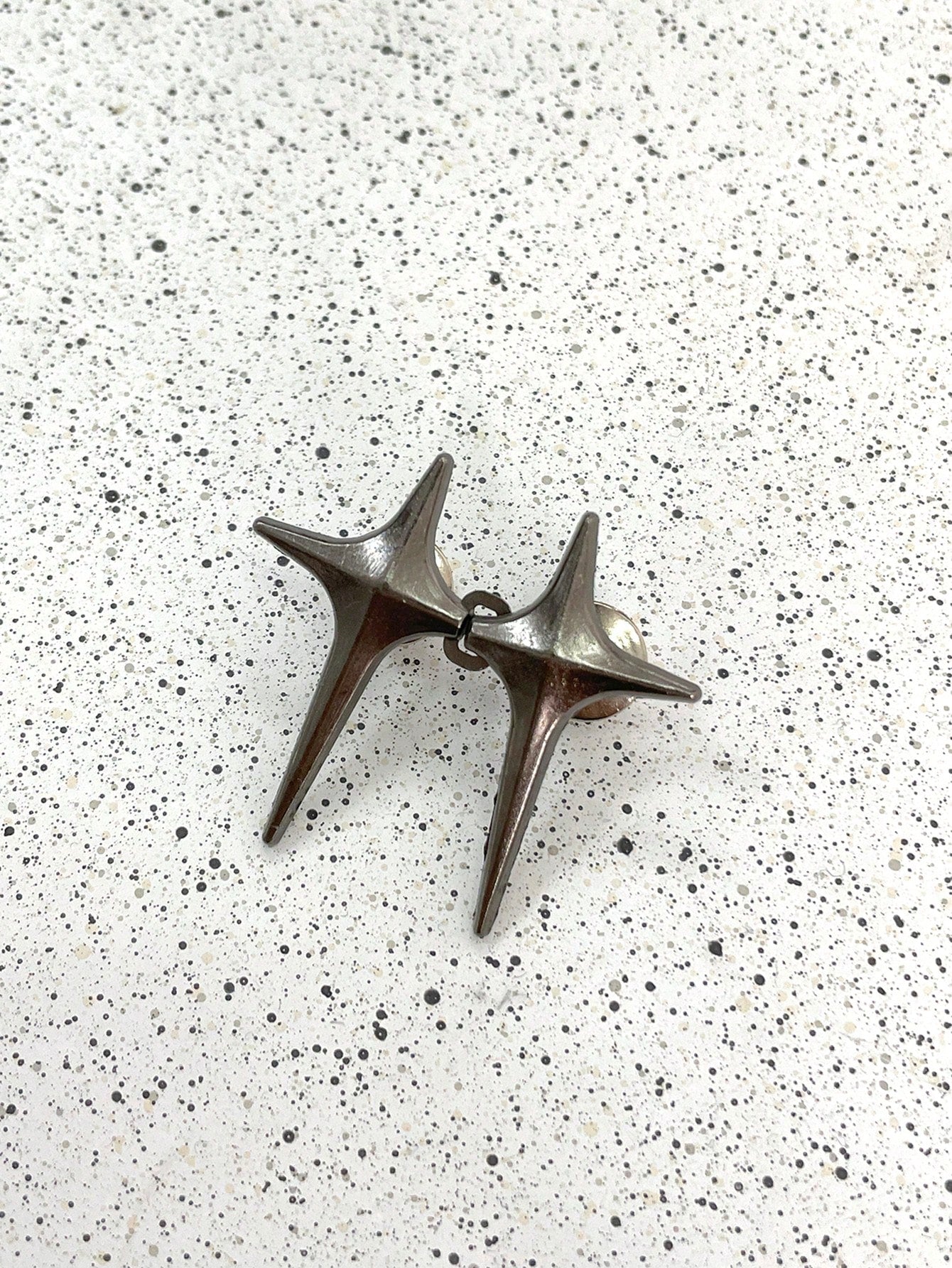 DAZY Silver Star Shaped Button