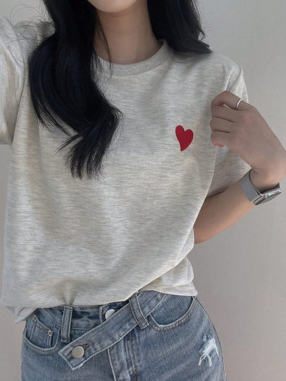 DAZY Women Round Neck Embroidered Color Block Heart Simple Pattern T-Shirt Cute Tops
