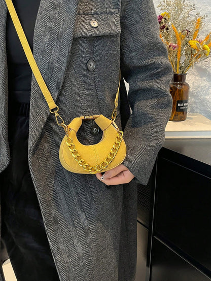 Design Pea-Shaped Mini Messenger Bag For Women, New Style Small Cross-Body Purse For Lipstick, Earphones, Fashionable Butter Yellow Bag For Women