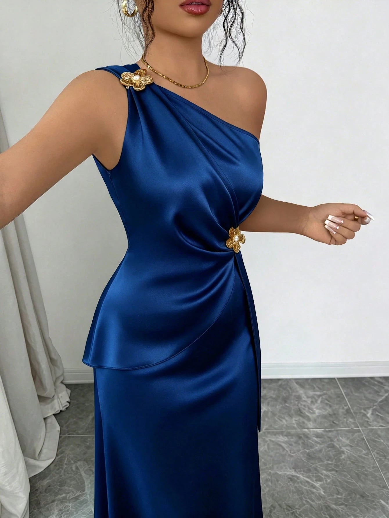 Elenzga Women's Spring/Summer New Fashion Elegant Satin Asymmetrical Shoulder Metal Flower Decor Waist-Defining Slimming Bodycon Mermaid Long Dress