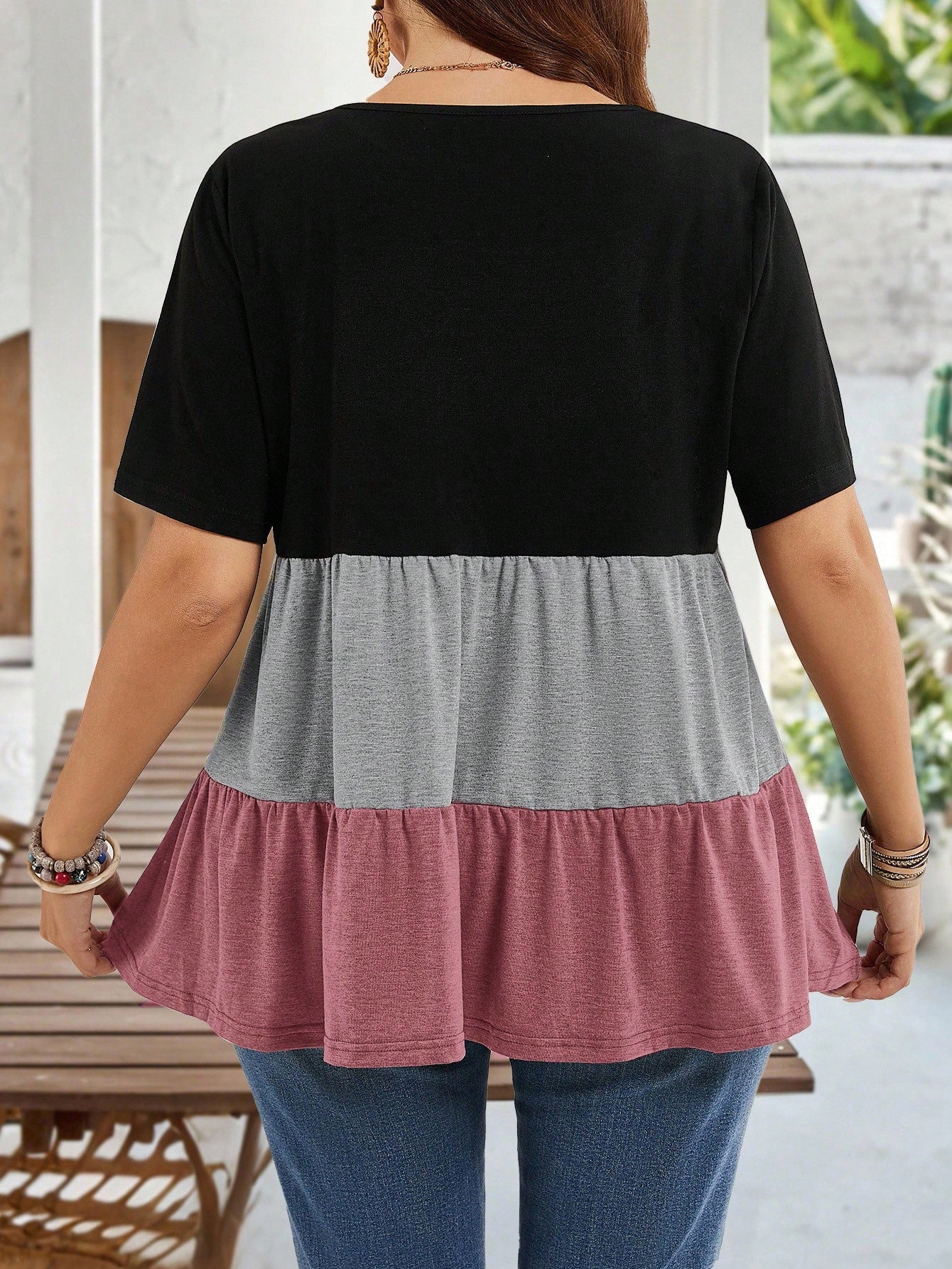 EMERY ROSE Plus Size Women Black Colorblock Round Neck Short Sleeve Ruffle Hem Tunic Tops,Summer Boho Vacation Casual Blouses For Mother's Day Spring Clothes