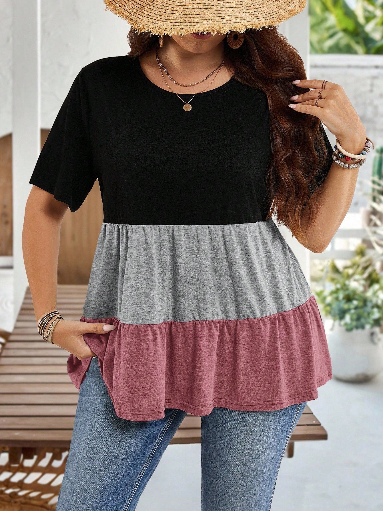 EMERY ROSE Plus Size Women Black Colorblock Round Neck Short Sleeve Ruffle Hem Tunic Tops,Summer Boho Vacation Casual Blouses For Mother's Day Spring Clothes