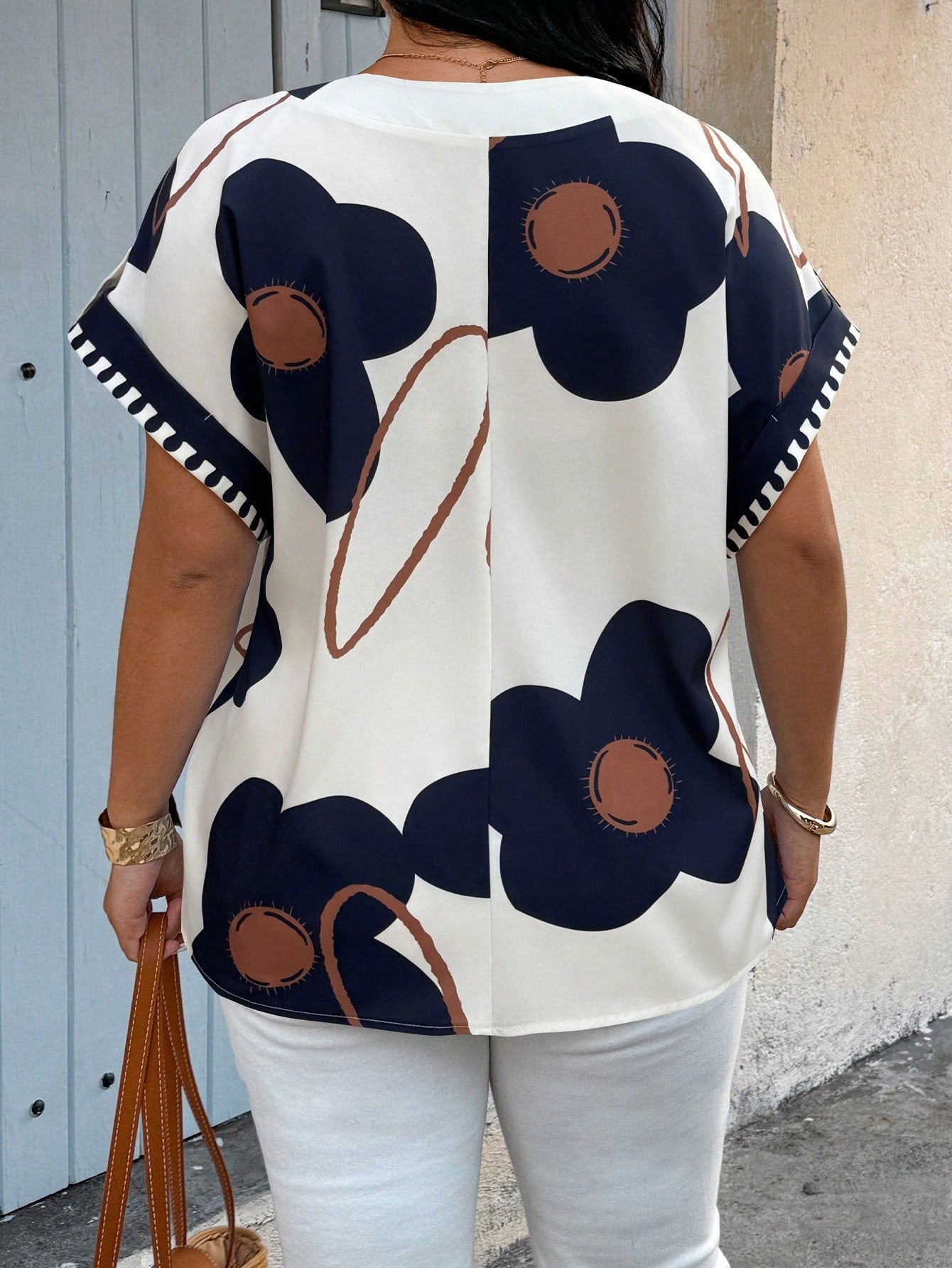 EMERY ROSE Plus Size Women's Spring/Summer Floral Placement Print Casual Vacation Shirt Abstract Print Blouse Geometric Print Top Vacation Navy Chic
