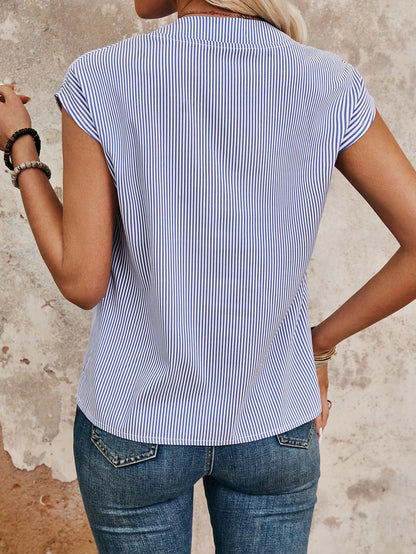 EMERY ROSE Women's Casual Striped Cutout Neck Batwing Sleeve Shirt, Summer