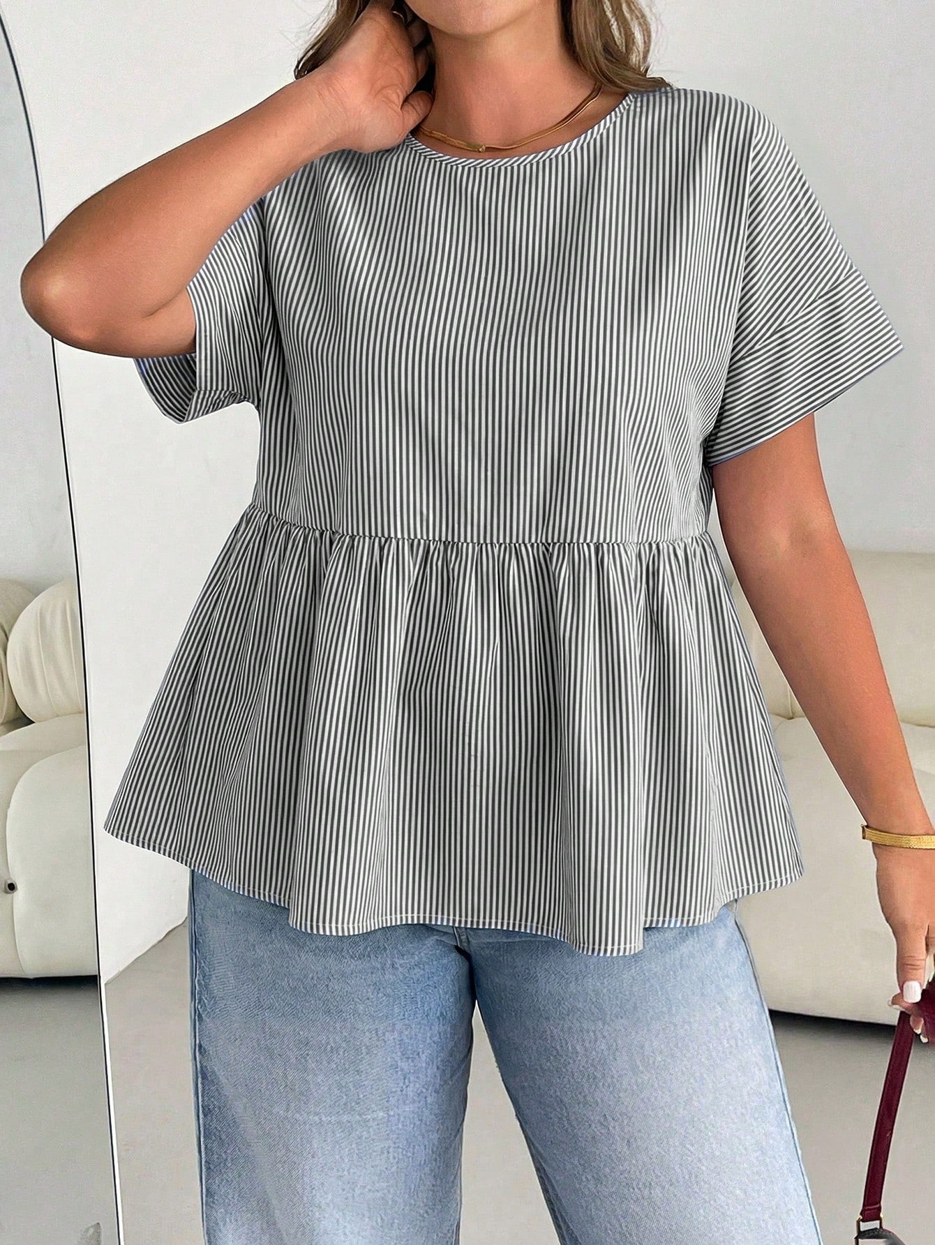 Essnce Plus Size Women's Round Neck Ruffle Short Sleeve Summer Blouse