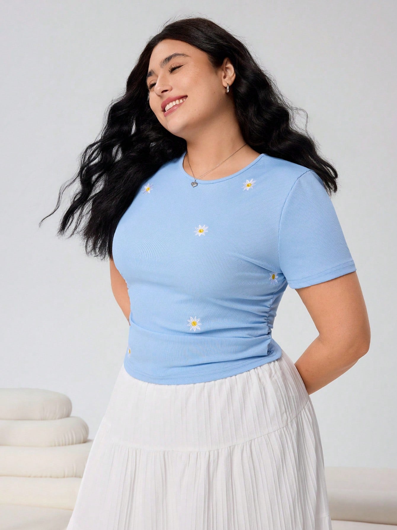 EZwear Plus Size Solid Round Neck Casual Crop Baby Tee