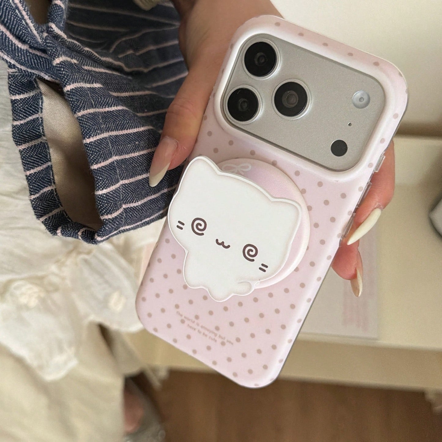 Fashionable Creative Magnetic Polka Dot + Kitten Stand Phone Case Suitable For IPhone 17 Pro Max, 16 Pro Max, Cute For Girls, Stylish For IPhone 15 Pro, 14, 13