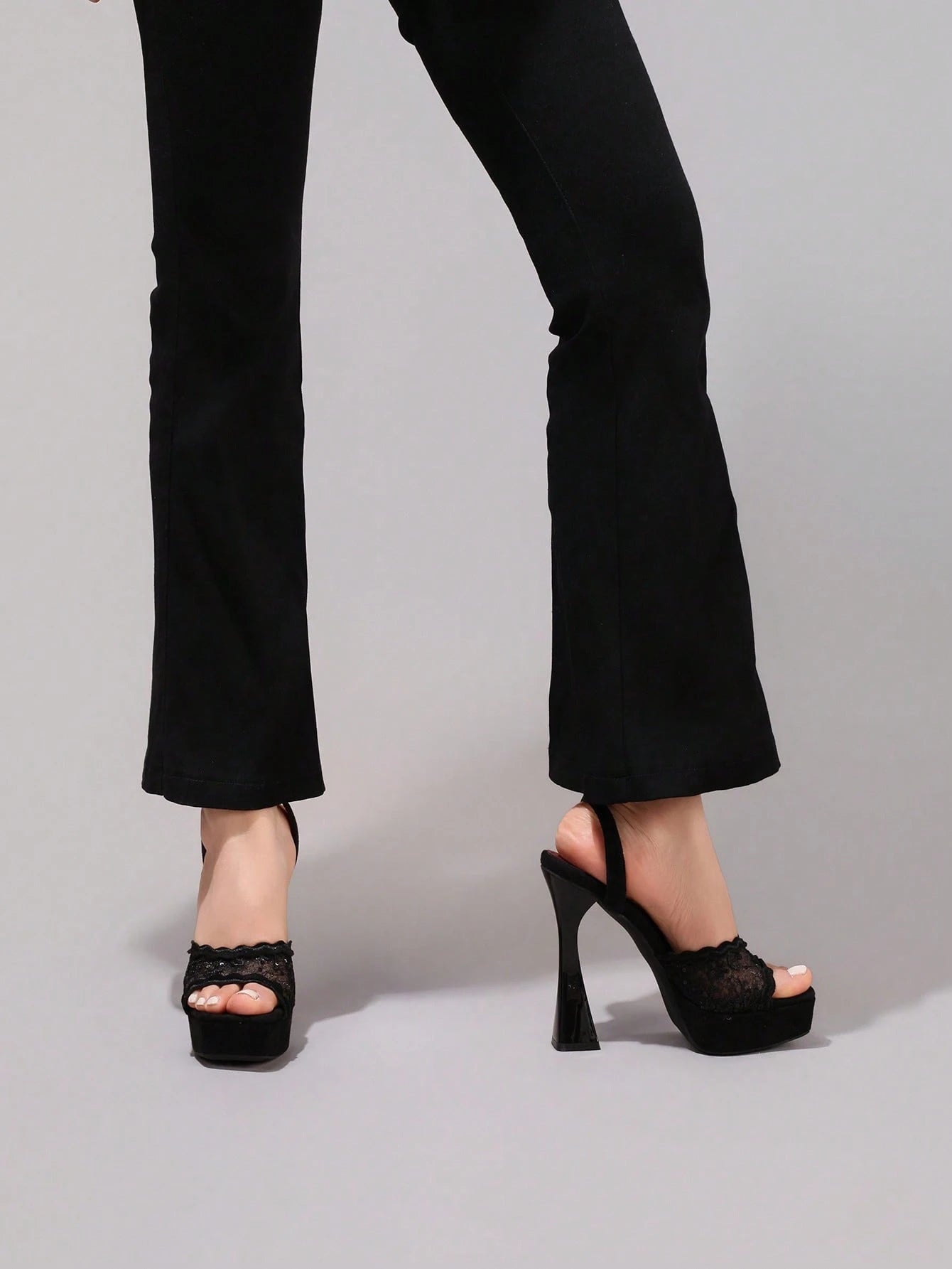 Fashionable Lace Embroidered Black High Heel Sandals, Open Toe Square Heel Wedge Slippers, High Platform Heels For Women, Sexy Party Shoes