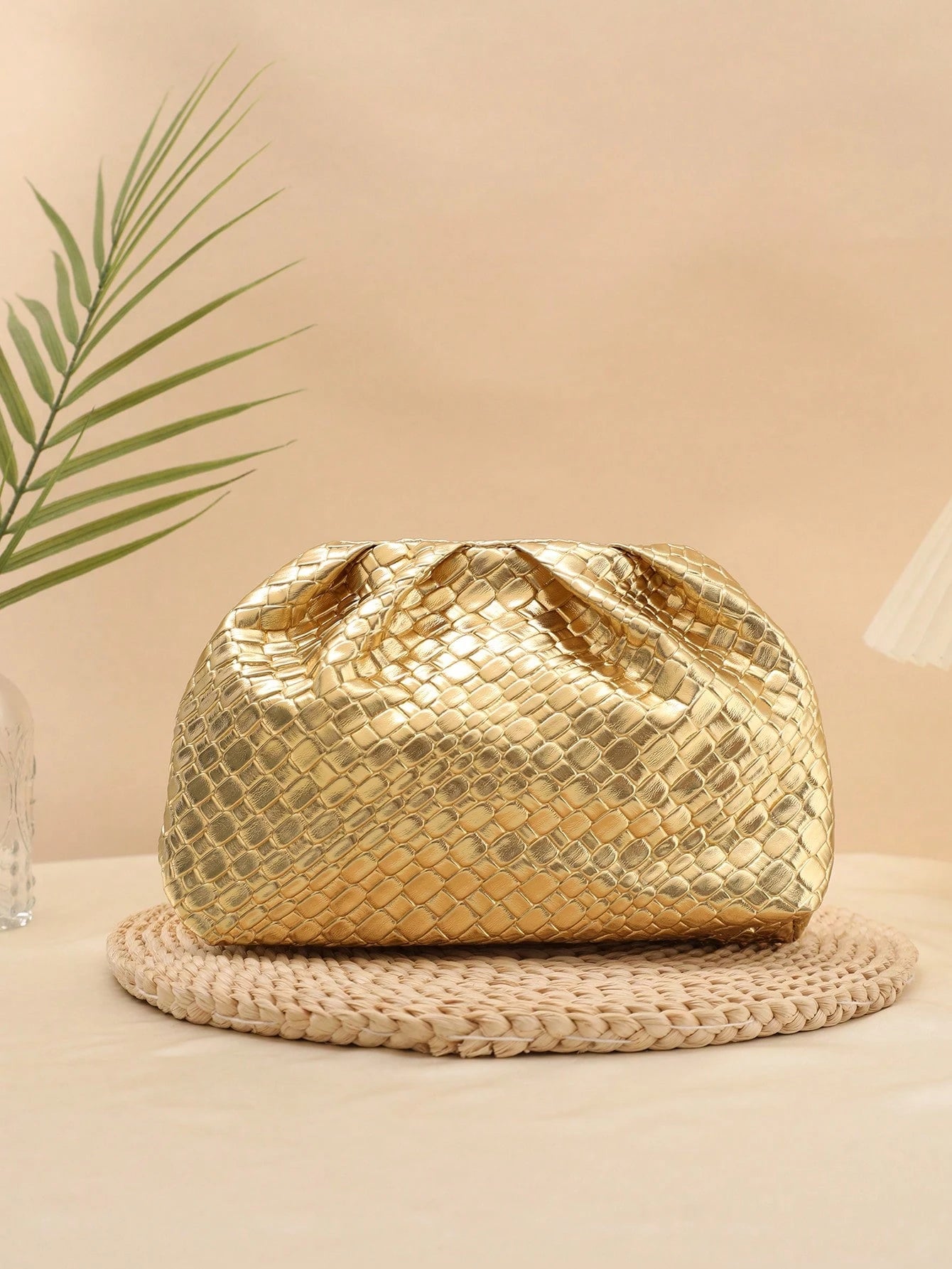 Fashionable New Women's Cloud Handbag, High-Quality Creative Casual Evening Bag, Solid Color Minimalist Faux Woven Cloud Bag, Women's Clutch