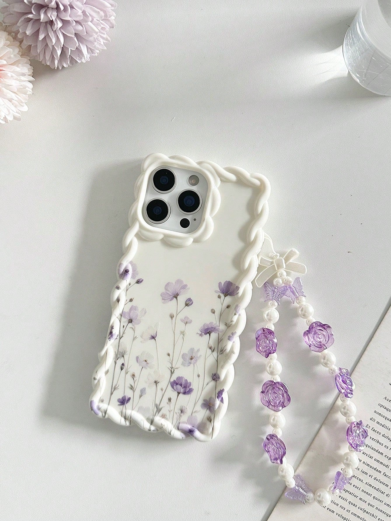 Floral Painted Braided Wavy Edge Beige With Attached Bracelet Flat Print Anti-Drop Fashion Cute Phone Case Suitable For Ip 17/Ip 17pro/Ip 17promax/Iphone16/Iphone16pro/Iphone16promax/IPhone16plus/ 10c