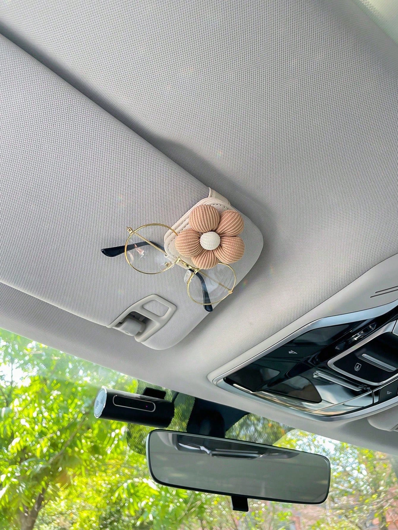 Flower Car Glasses Clip Glasses Holder Visor Glasses Clip Multifunctional Card Clip Storage Clip For Car