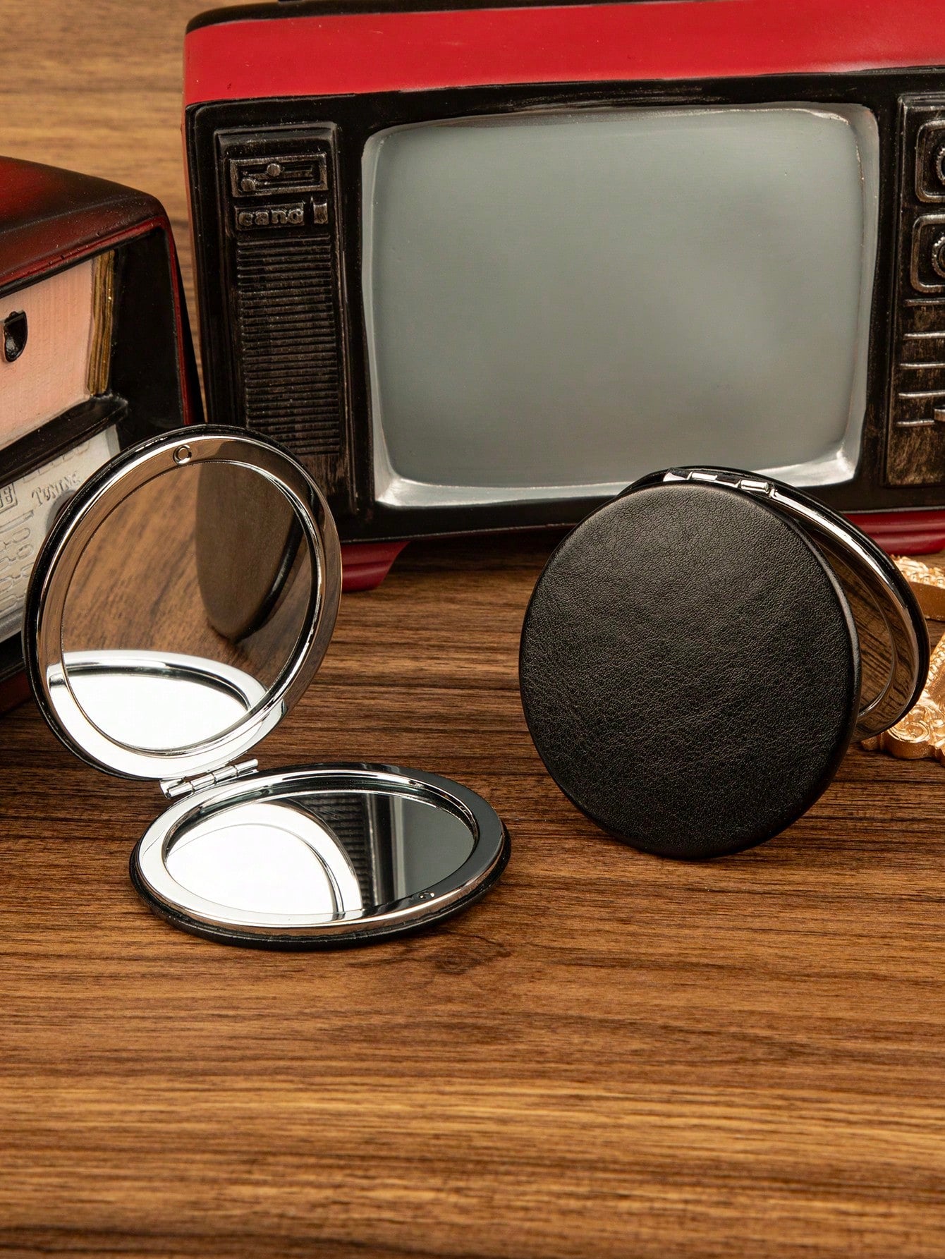 Foldable Pocket Makeup Mirror, 1pc Solid Color Round Double-Sided Compact Cosmetic Mirror, Desktop Mirror, Portable Travel Mirror For Women & Girl, Gift For Women Mom Wife Sister Teen Girl Friend, Sma