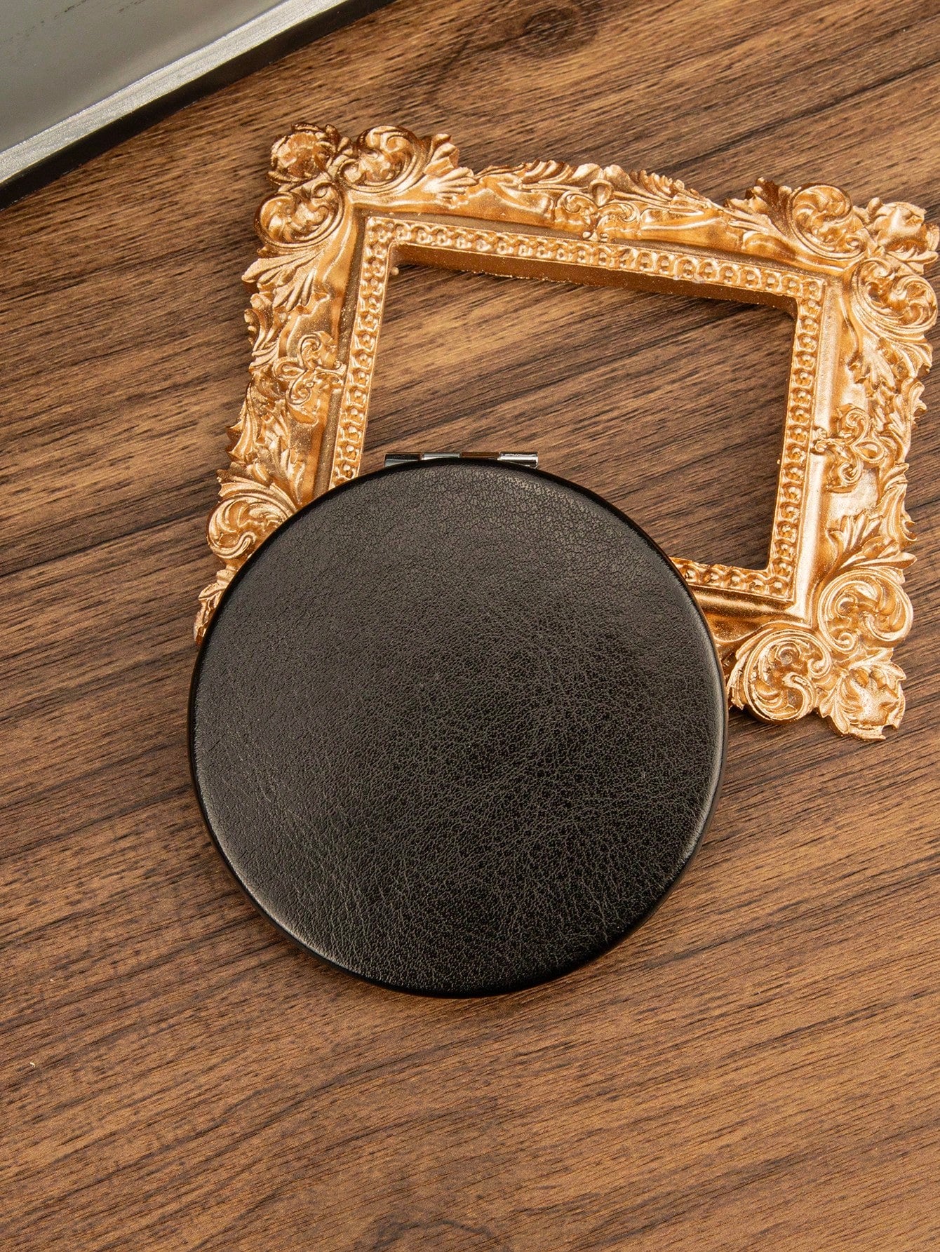 Foldable Pocket Makeup Mirror, 1pc Solid Color Round Double-Sided Compact Cosmetic Mirror, Desktop Mirror, Portable Travel Mirror For Women & Girl, Gift For Women Mom Wife Sister Teen Girl Friend, Sma