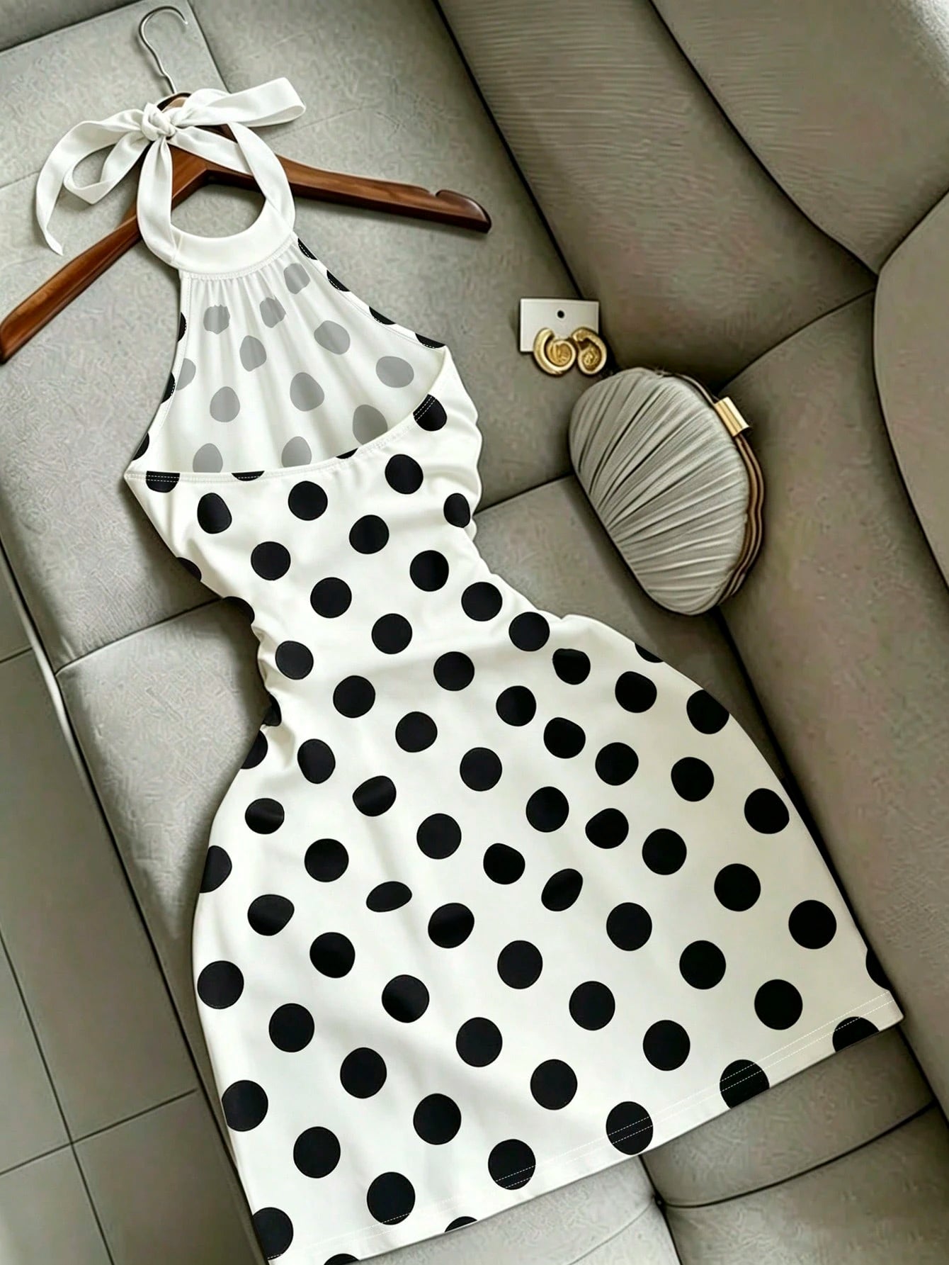 Franclia Summer Casual Vacation Halter Neck Fitted Sexy Tie-Up Short Dress For Women