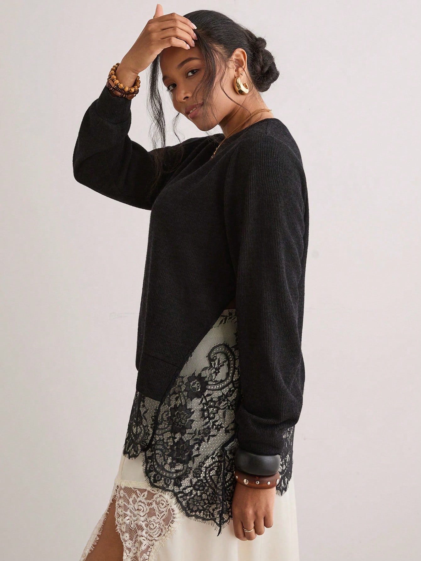 Freevana Women Boho Elegant Black Long Sleeve Sheer Lace Spliced Asymmetrical Hem Knit T-Shirt Pullover Top
