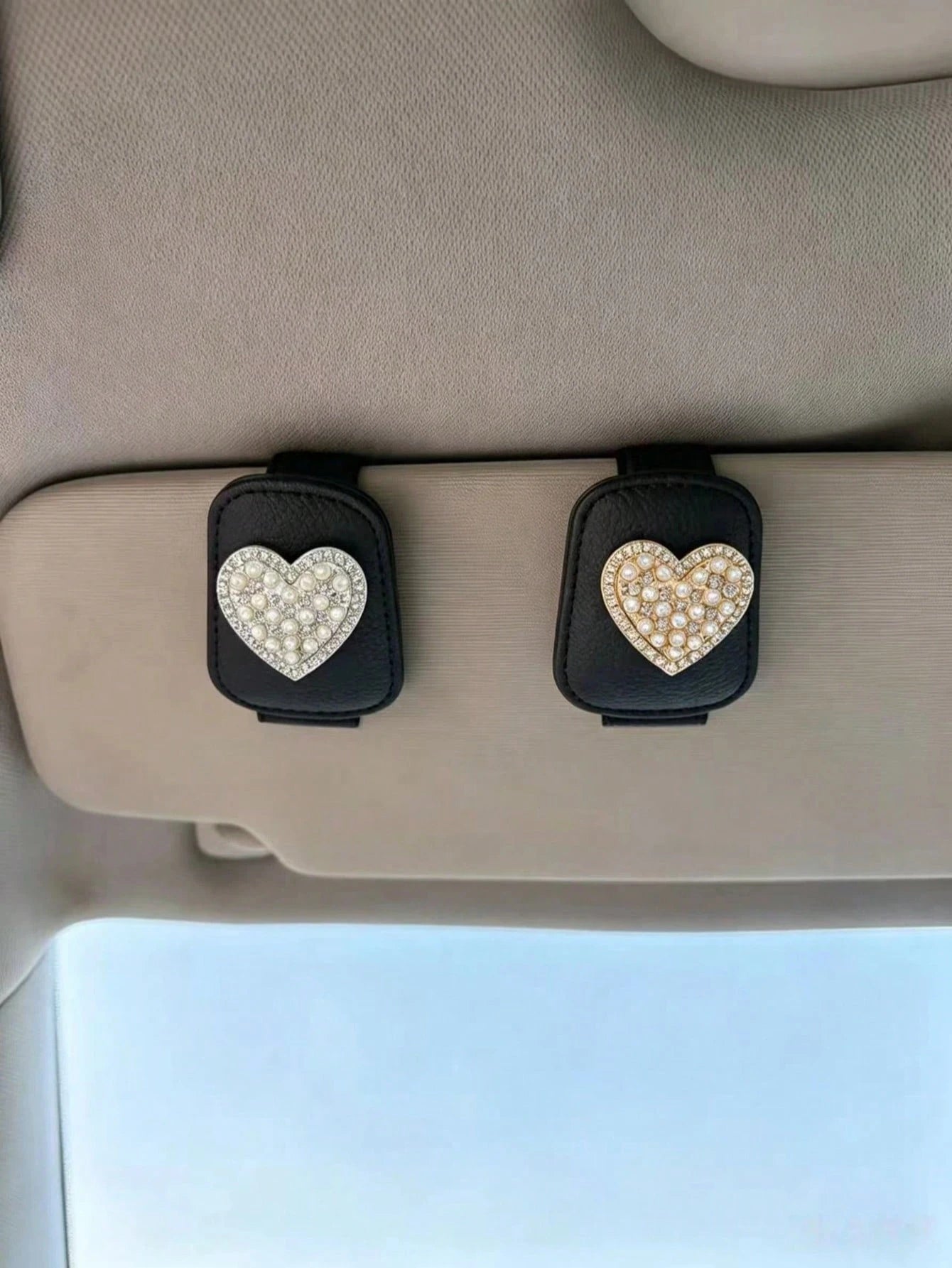French Pearl Flower Heart Car Fashion Glasses Clip, Rhinestone Leather Sun Visor Universal Fashion Glasses Card Holder Clip, Women's Car Decor, Black Litchi Grain Leather Sun Visor Fashion Glasses Tic