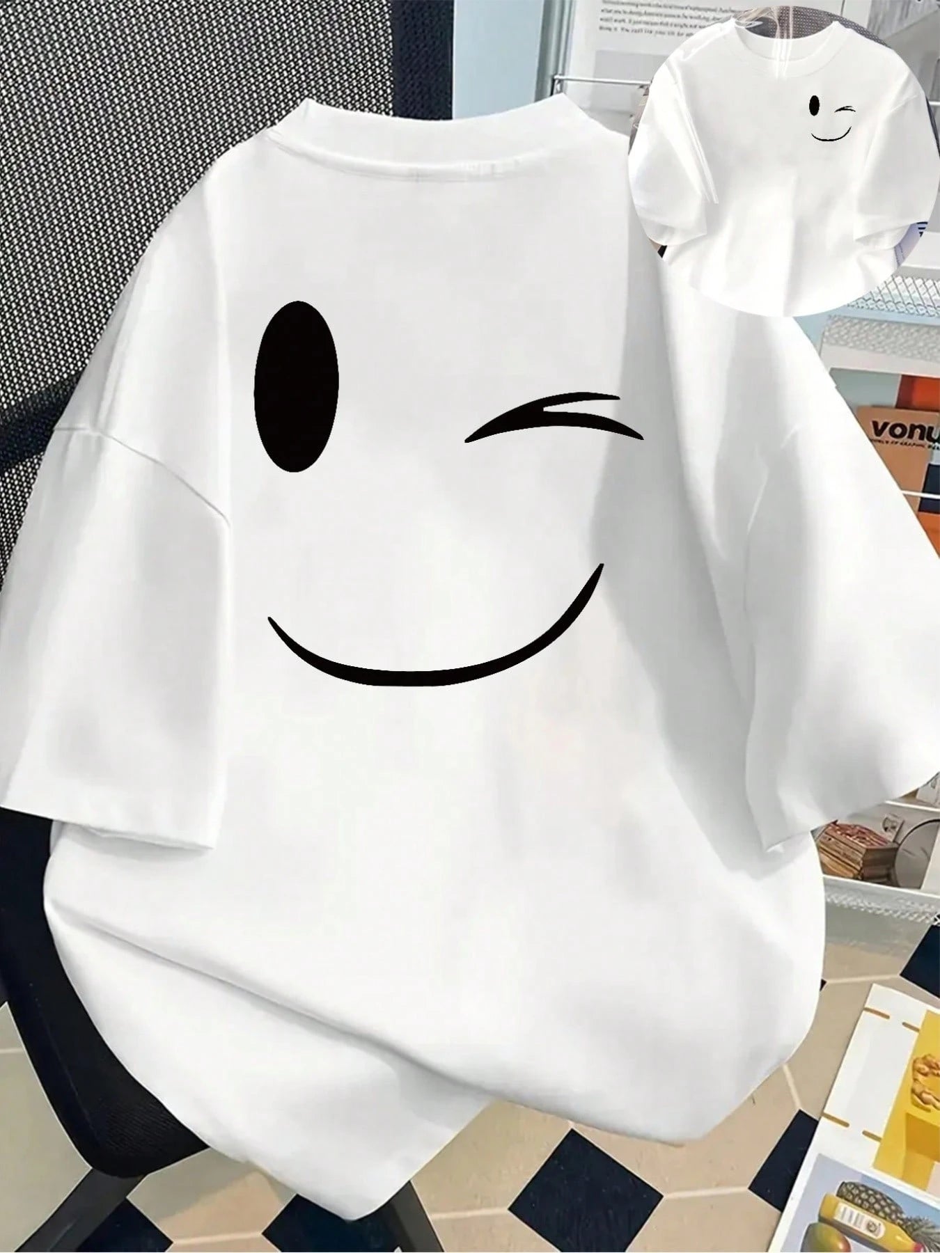 Front And Back Printed Short-Sleeve T-Shirt- Winking And Smiling Expressions- A Spring And Summer Printed T-Shirt For Women, Your Best Choice!