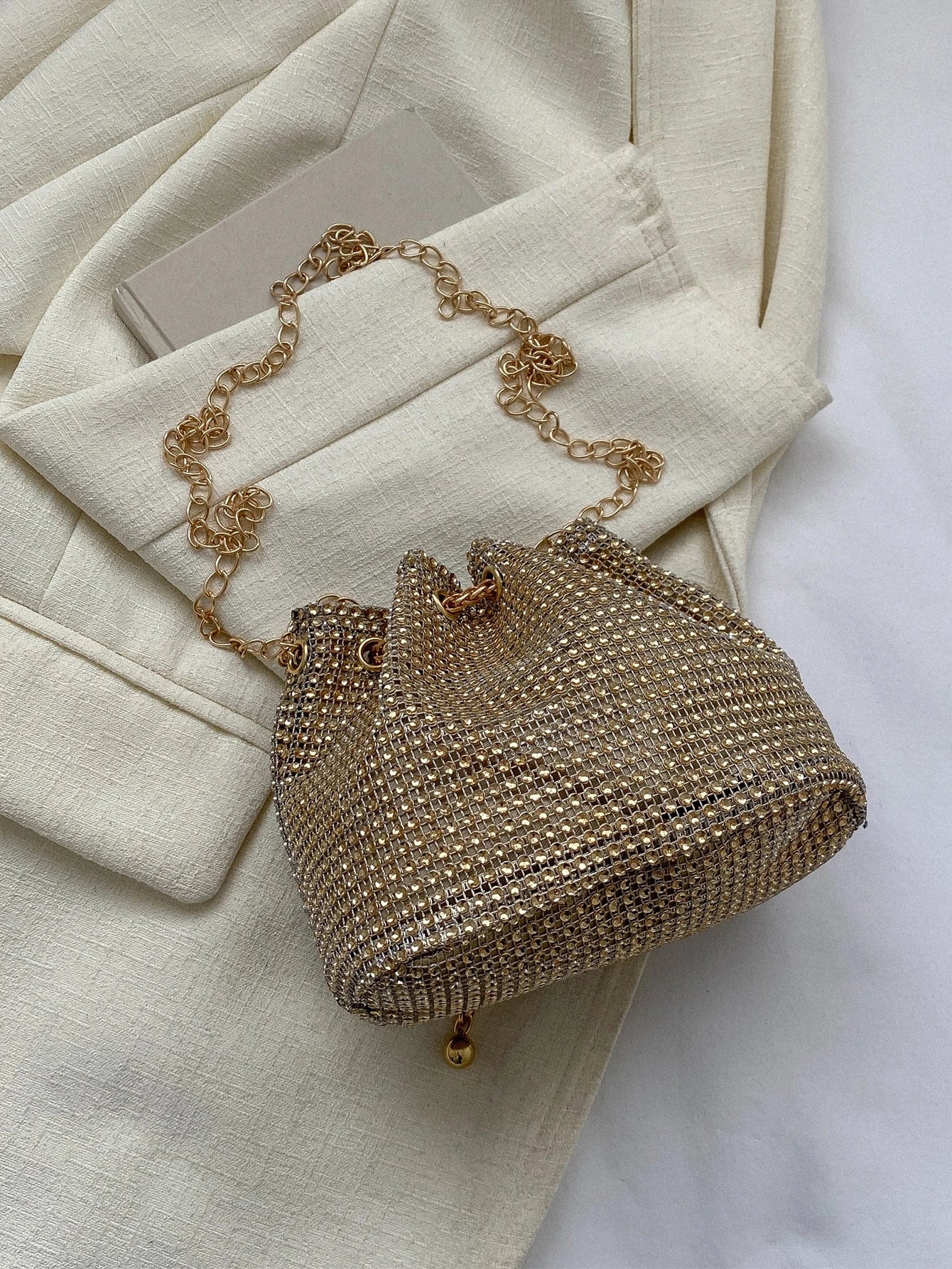 Glamorous Glitter Bling, Sequin, Luxury, Shiny Mini Rhinestone Decor Drawstring Design Chain Bucket Bag, Perfect Bride Purse For Wedding, Prom & Party Events Evening Bag, Dinner Bag For Party Girl, Wo