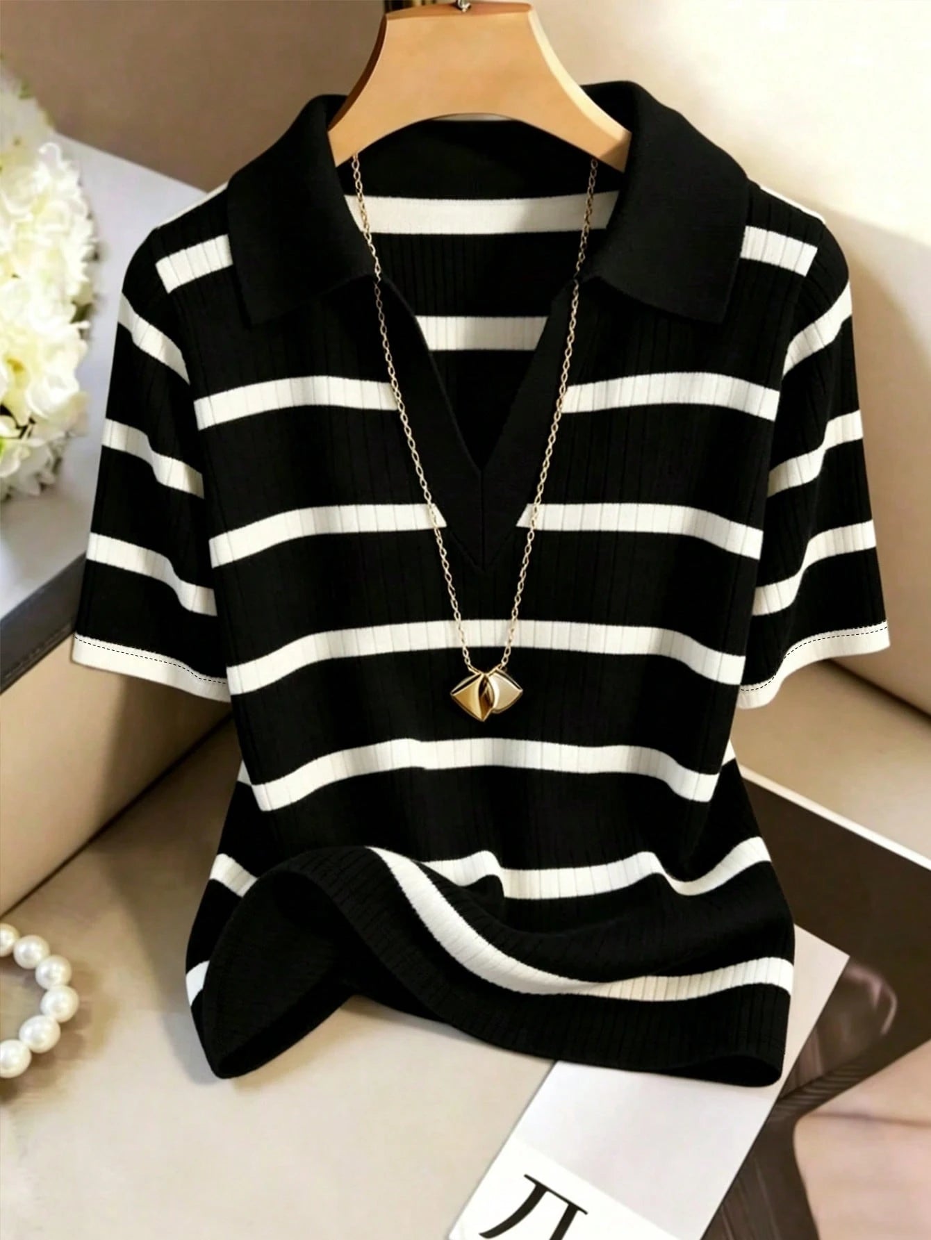 GlowEve CURVE Plus Size Women's Classic Striped Casual T-Shirt, Fashionable And Elegant