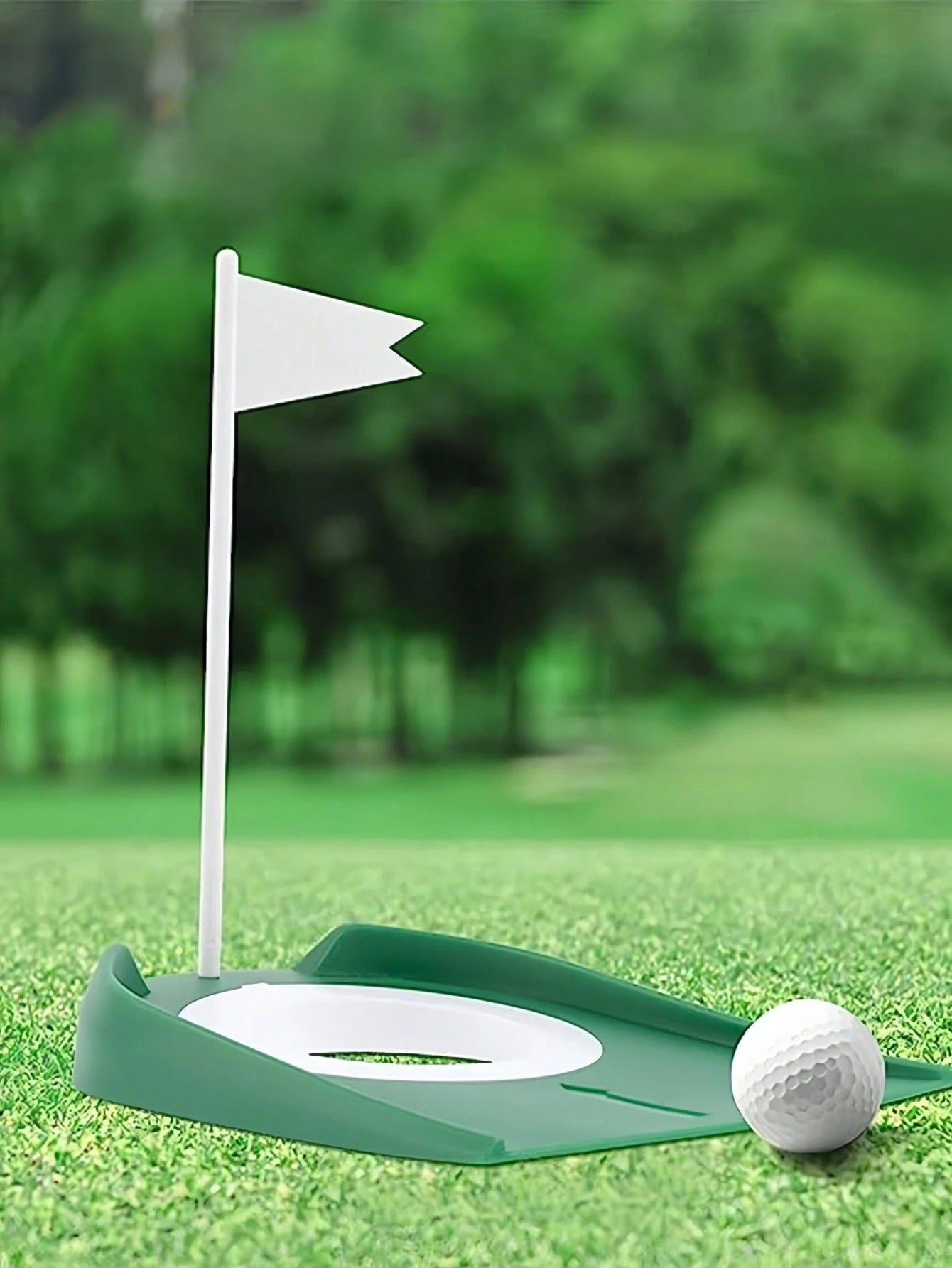 Golf Practice Putting Cup With Flag Removable Golf Putter Training Device Putting Practice Tool Lightweight Golf Putting Hole Ideal For Indoor And Outdoor Training For Men Women Perfect Gifts For Golf