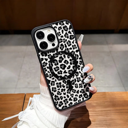 Gray And Black Leopard Print This MagSafe Magnetic Phone Case, Compatible With IPhone 17/Air/16/15/14/13/12 Pro/11/XS Plus Max/ S22/S23/S24/S26, Features A Stylish And Pattern Design. Available In A
